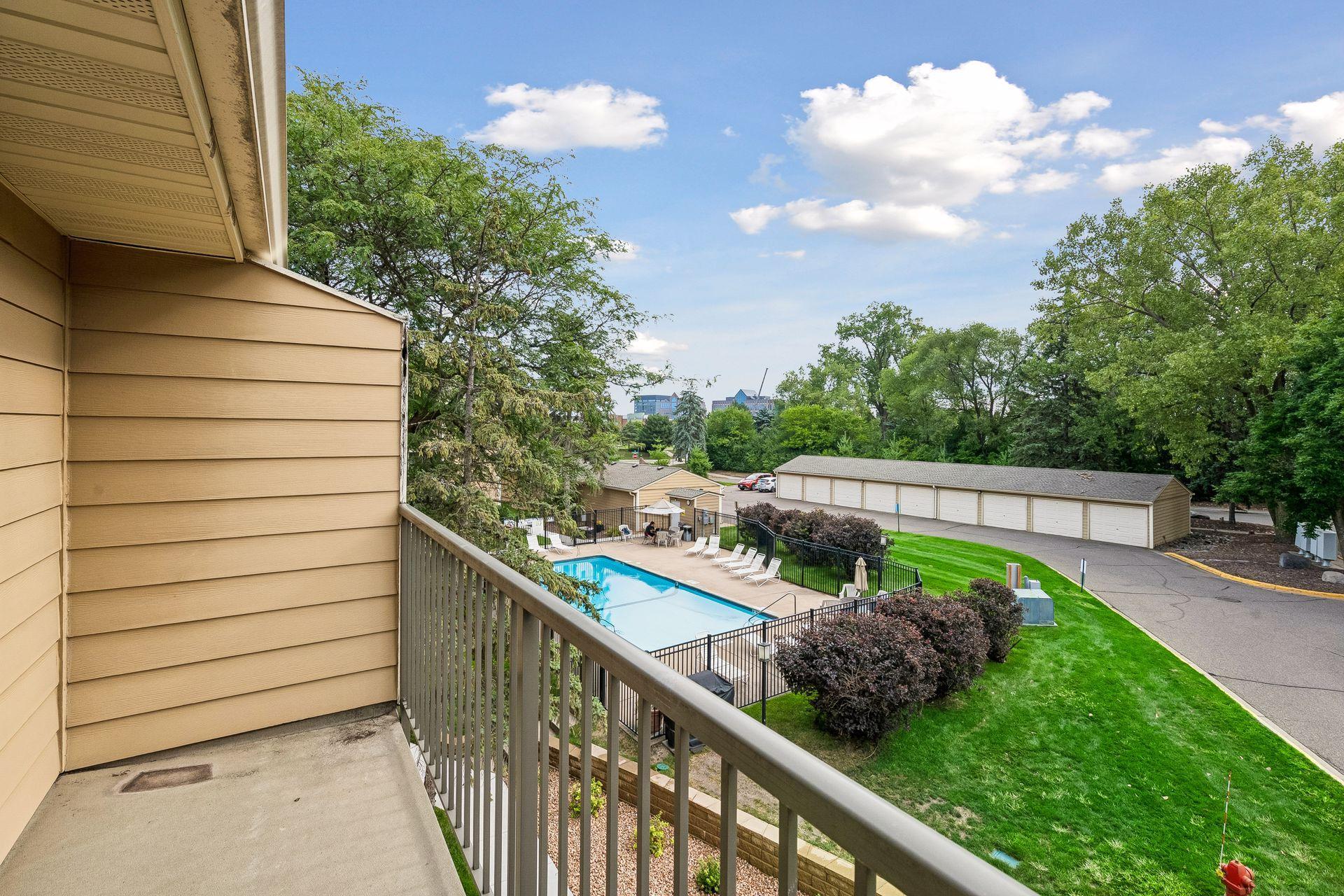 View of Residential at 2040 Ridge Drive #32, Saint Louis Park MN 55416, Saint Louis Park (15 of 27) - Mike Wilen | Minnesota Team Real Estate