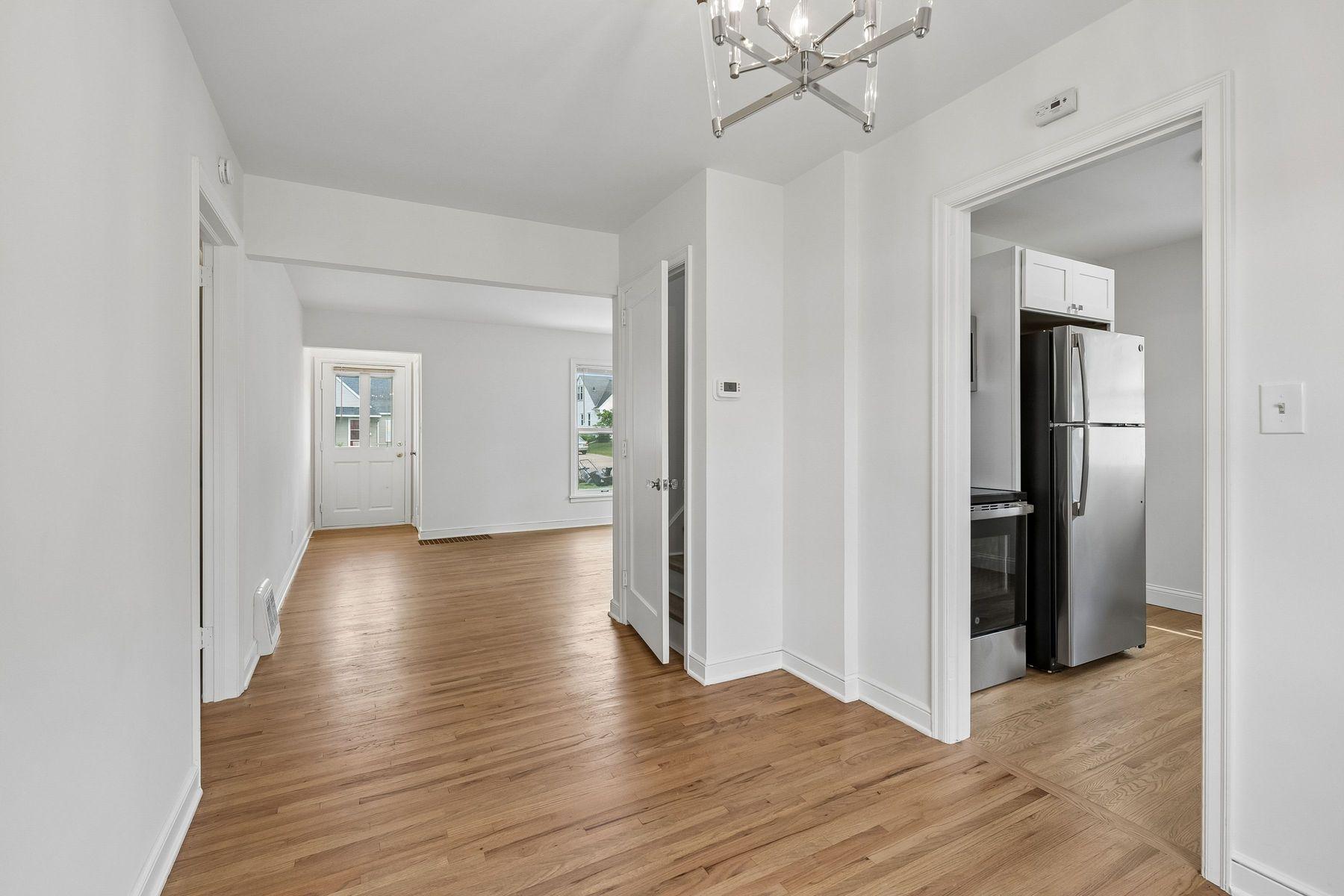 View of Residential at 6632 10th Avenue, Richfield MN 55423, Richfield (7 of 26) - Mike Wilen | Minnesota Team Real Estate