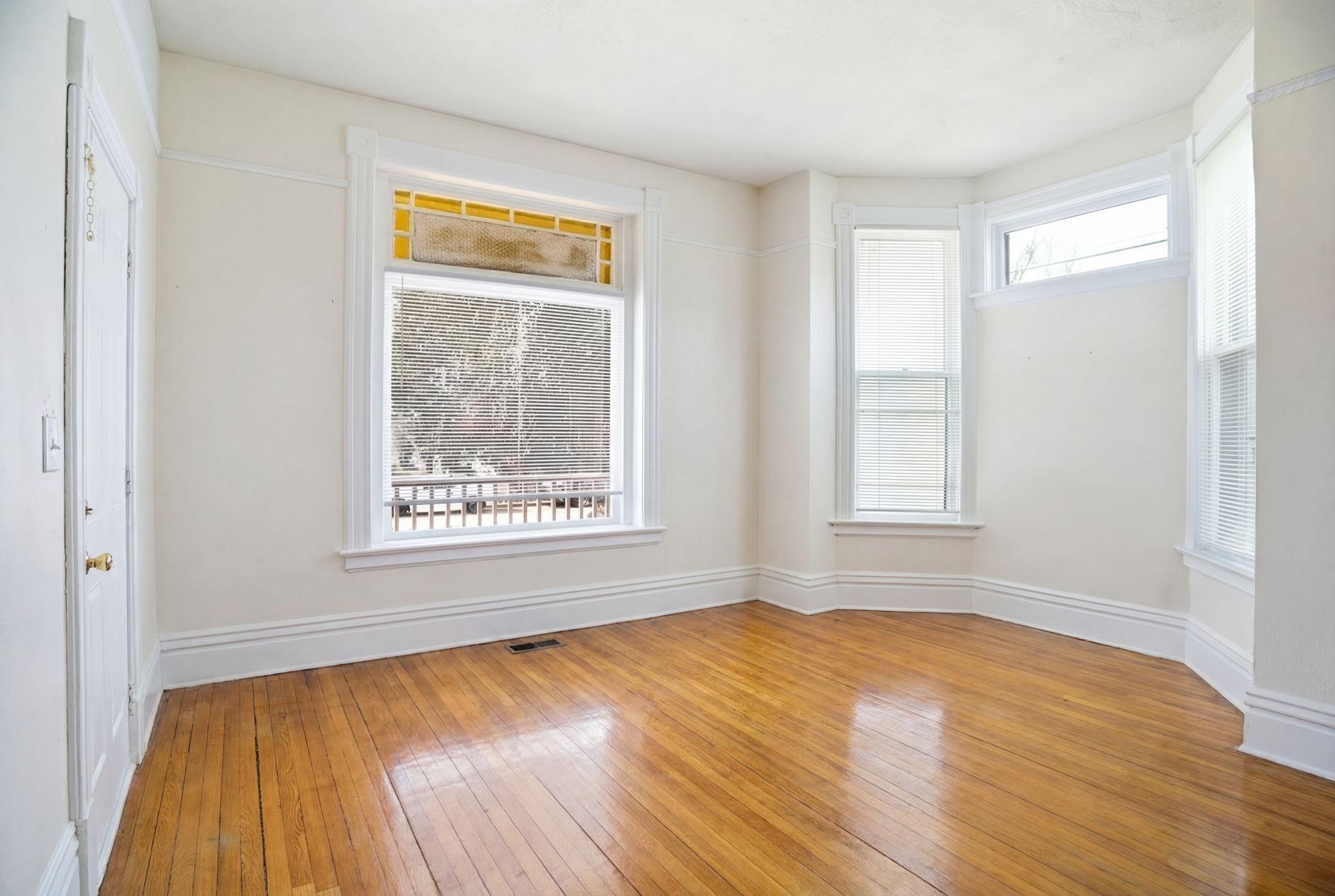 View of Residential Income at 549 Selby Avenue, Saint Paul MN 55102, Saint Paul (4 of 15) - Mike Wilen | Minnesota Team Real Estate
