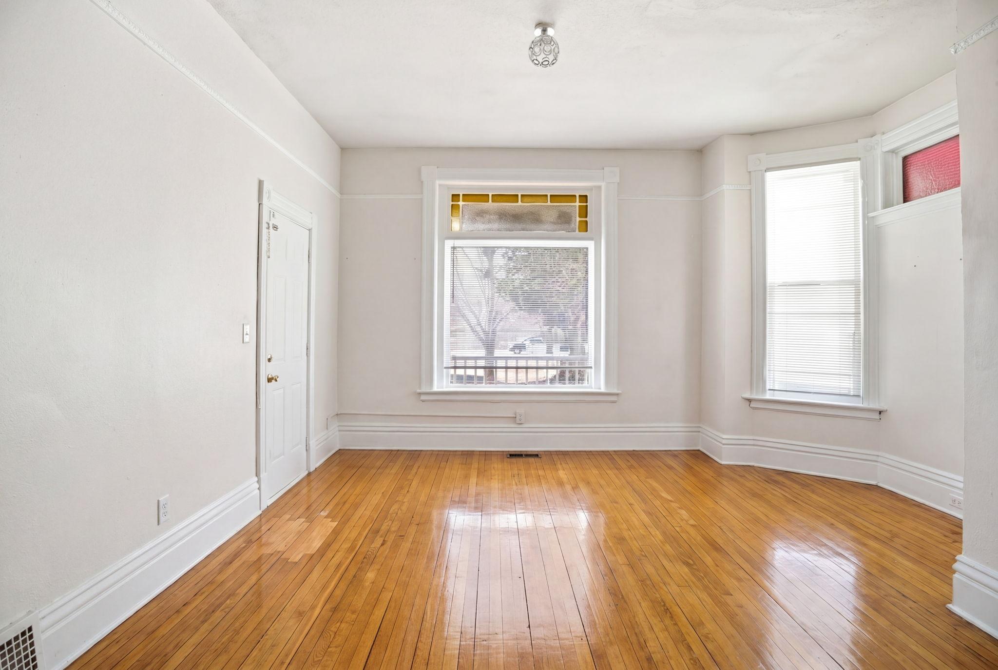 View of Residential Income at 549 Selby Avenue, Saint Paul MN 55102, Saint Paul (3 of 15) - Mike Wilen | Minnesota Team Real Estate
