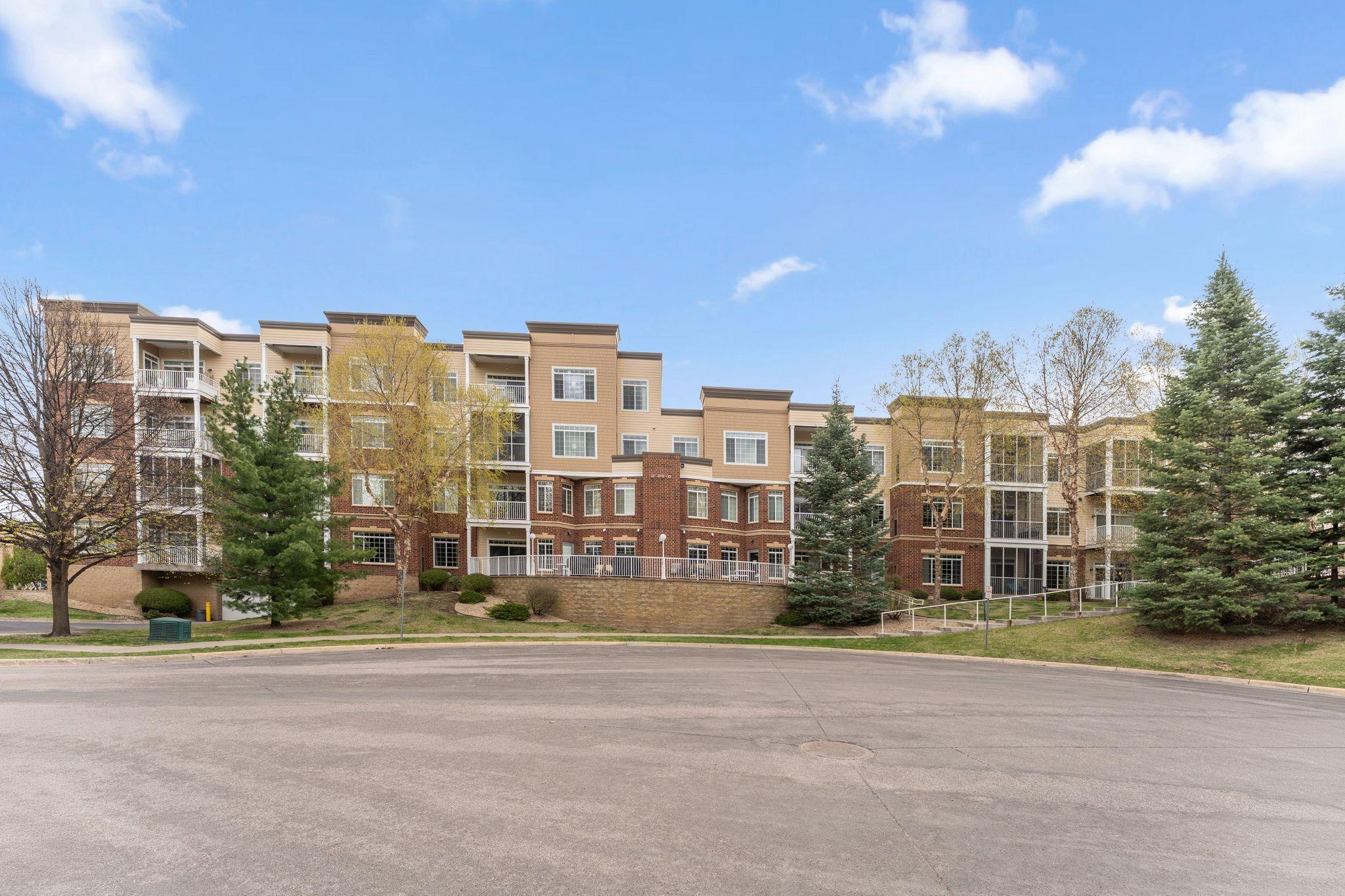 View of Residential at 8200 33rd Street #302, Saint Louis Park MN 55426, Saint Louis Park (40 of 41) - Mike Wilen | Minnesota Team Real Estate