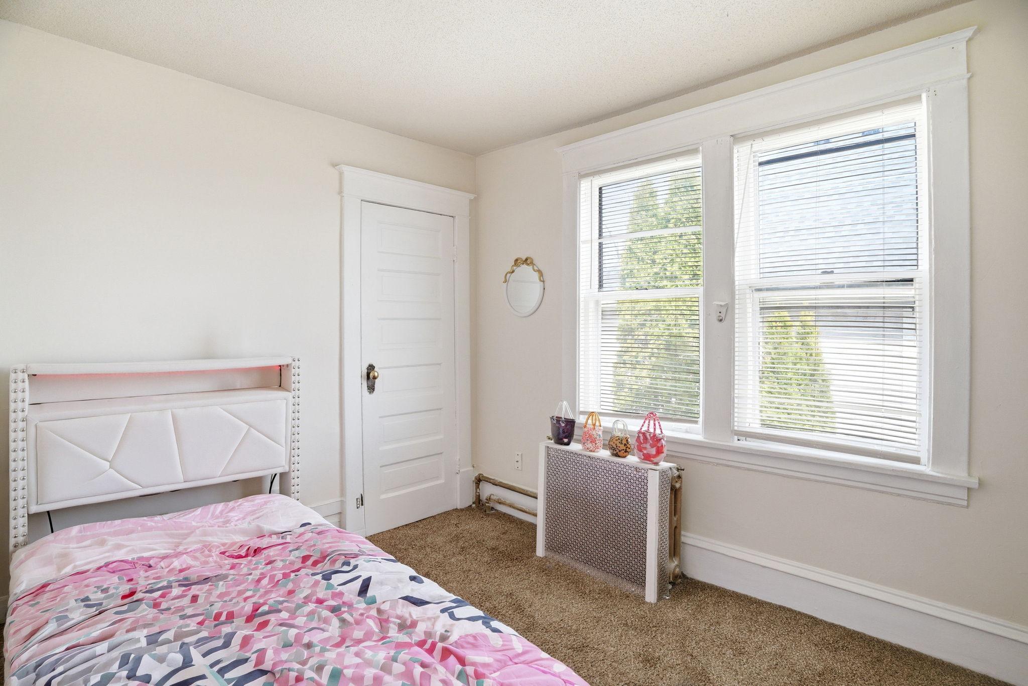 View of Residential Income at 572 Ottawa Avenue, Saint Paul MN 55107, Saint Paul (9 of 13) - Mike Wilen | Minnesota Team Real Estate