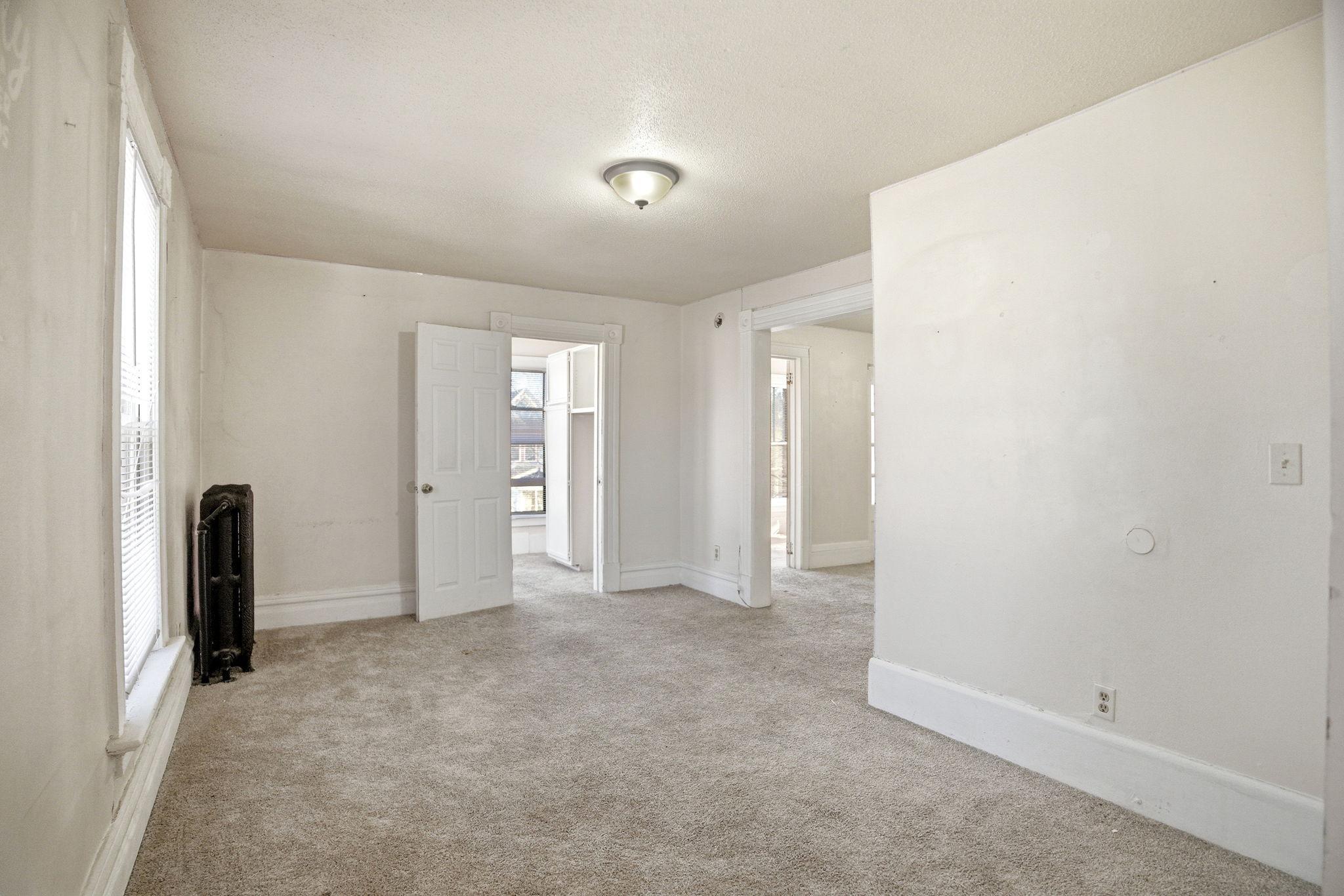 View of Commercial Sale at 658 Hague Avenue, Saint Paul MN 55104, Saint Paul (6 of 14) - Mike Wilen | Minnesota Team Real Estate