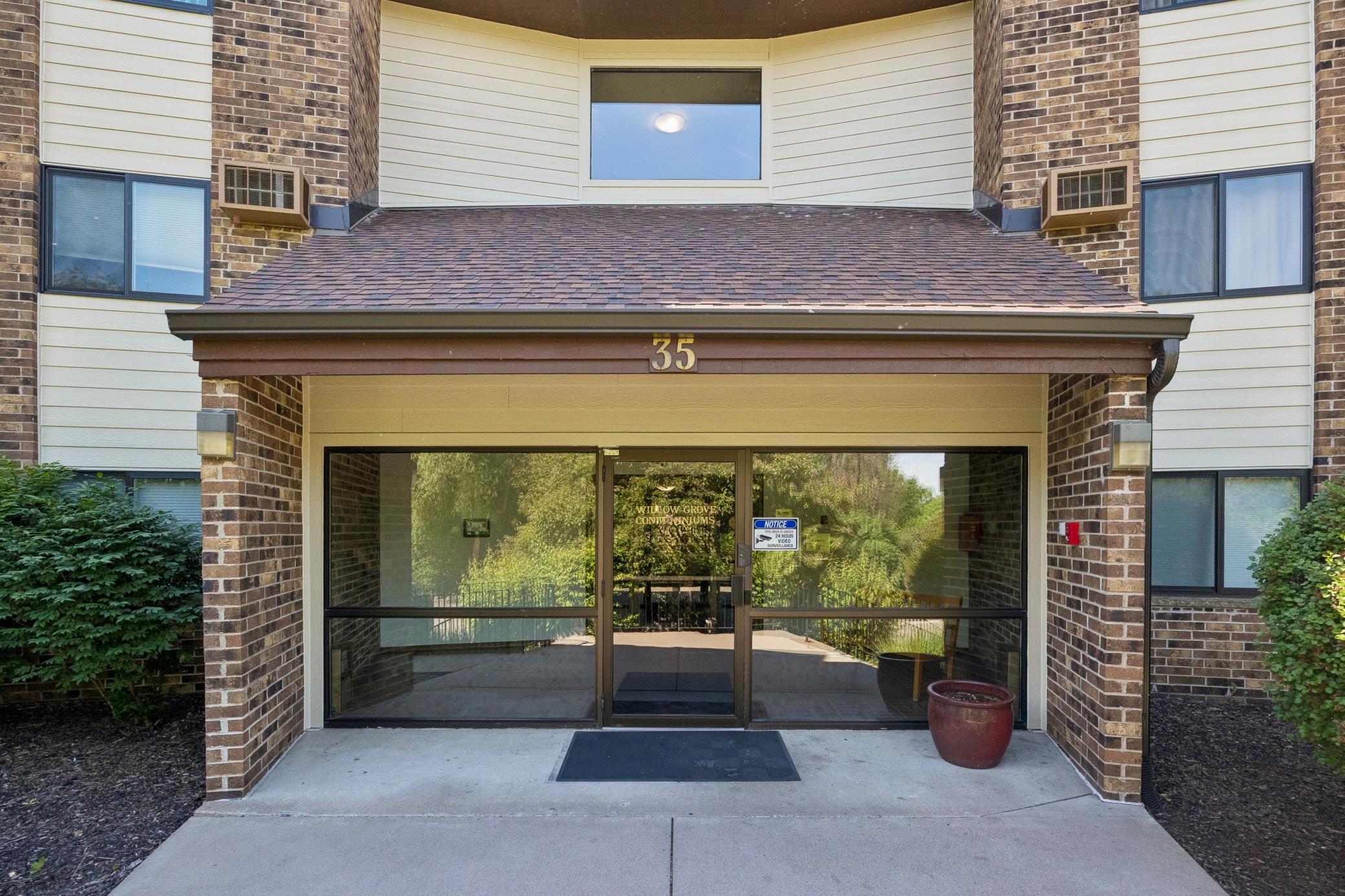 View of Residential at 35 Nathan Lane #303, Plymouth MN 55441, Plymouth (48 of 63) - Mike Wilen | Minnesota Team Real Estate