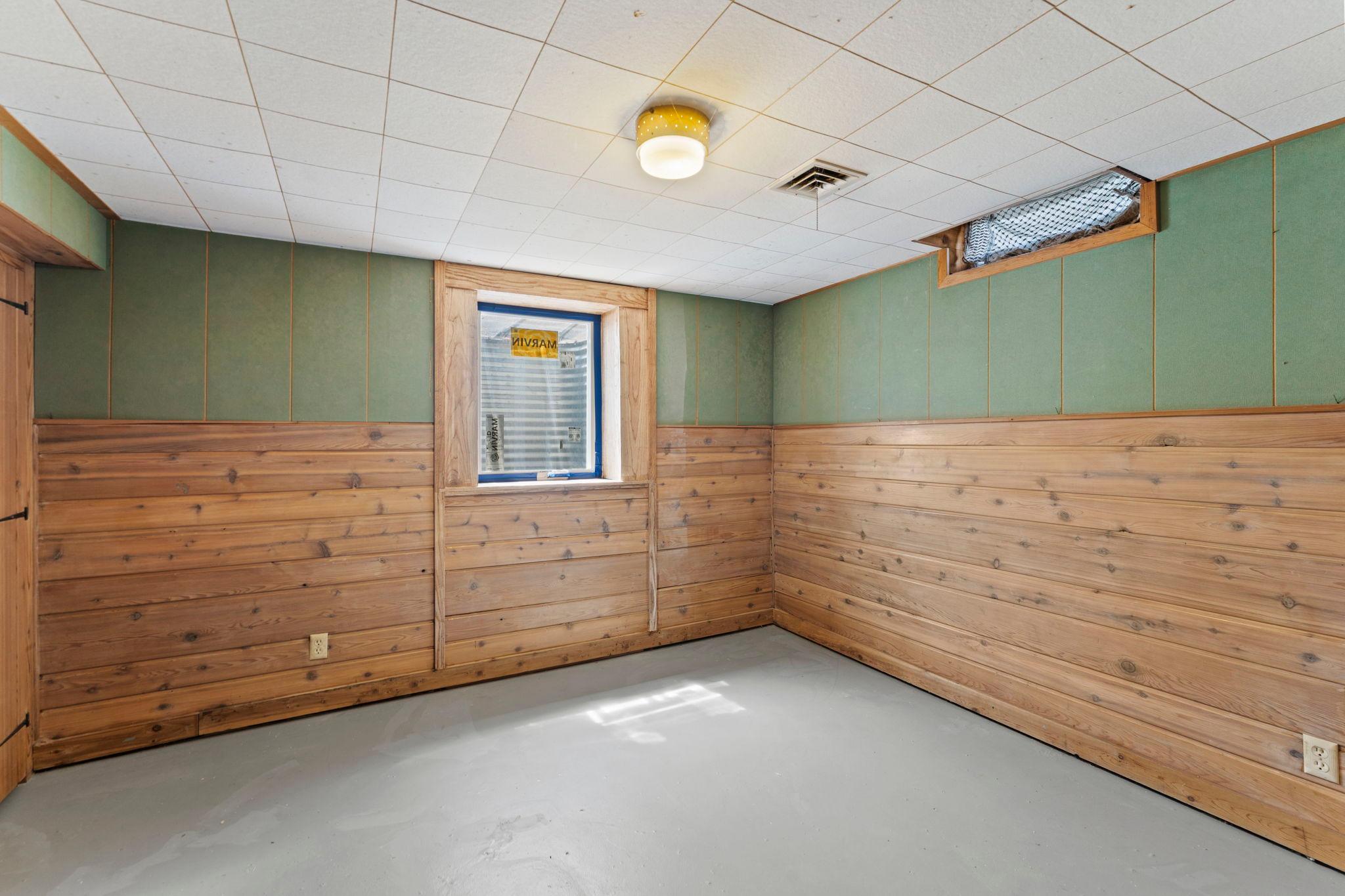 View of Residential at 1739 Hampshire Avenue, Saint Paul MN 55116, Saint Paul (26 of 51) - Mike Wilen | Minnesota Team Real Estate