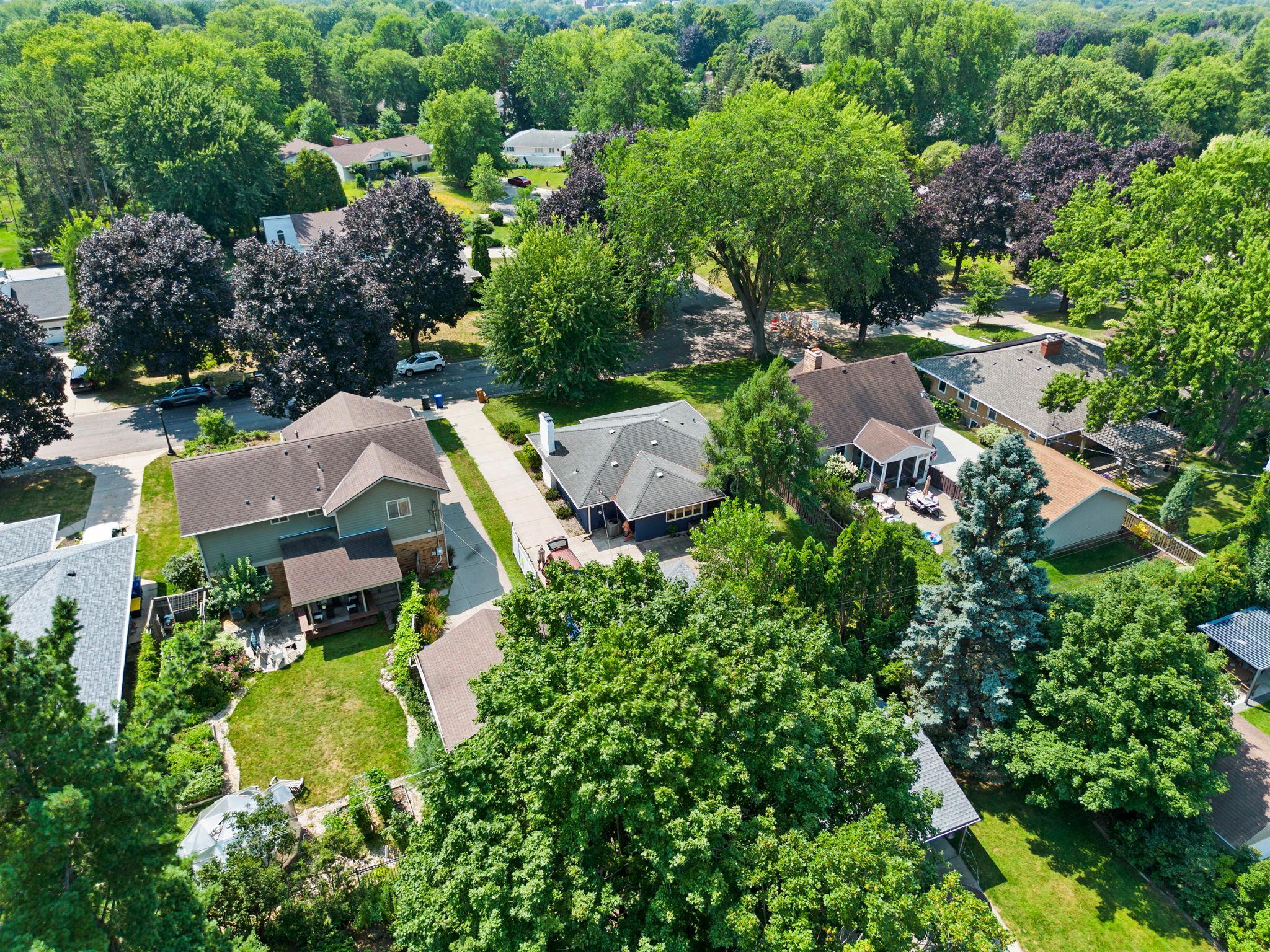 View of Residential at 1739 Hampshire Avenue, Saint Paul MN 55116, Saint Paul (45 of 51) - Mike Wilen | Minnesota Team Real Estate