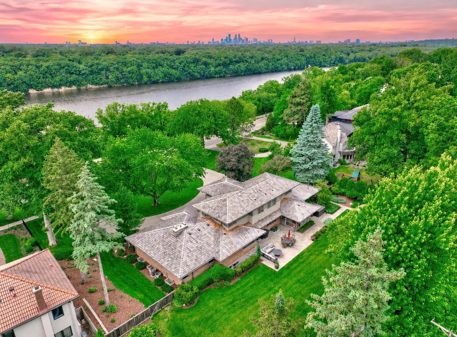 View of Residential at 450 Mississippi River Boulevard, Saint Paul MN 55105, Saint Paul (9 of 58) - Mike Wilen | Minnesota Team Real Estate