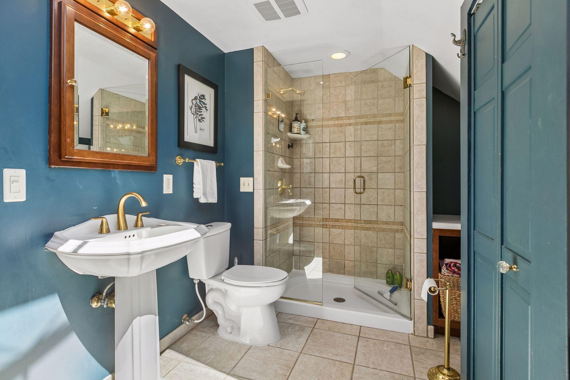View of Residential at 1929 James Avenue, Minneapolis MN 55403, Minneapolis (33 of 56) - Mike Wilen | Minnesota Team Real Estate