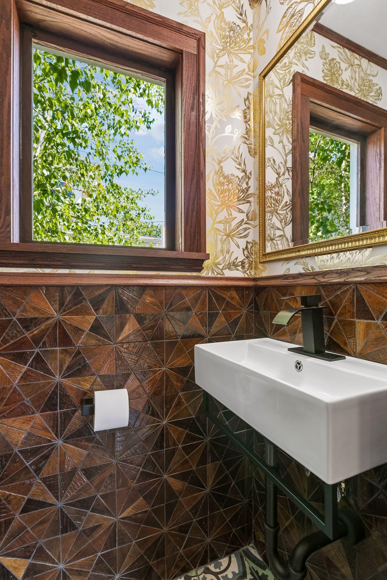 View of Residential at 1929 James Avenue, Minneapolis MN 55403, Minneapolis (23 of 56) - Mike Wilen | Minnesota Team Real Estate