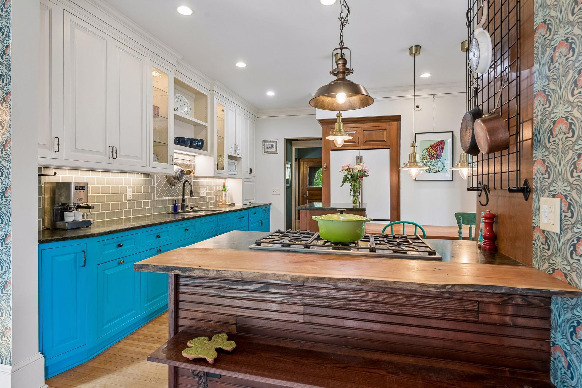 View of Residential at 1929 James Avenue, Minneapolis MN 55403, Minneapolis (17 of 56) - Mike Wilen | Minnesota Team Real Estate