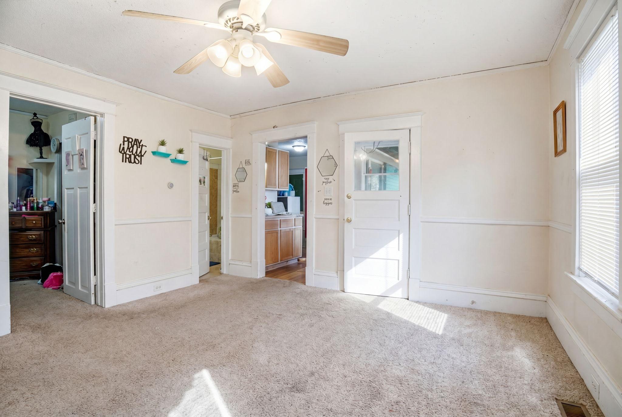 View of Residential Income at 684 Virginia Street, Saint Paul MN 55103, Saint Paul (5 of 13) - Mike Wilen | Minnesota Team Real Estate