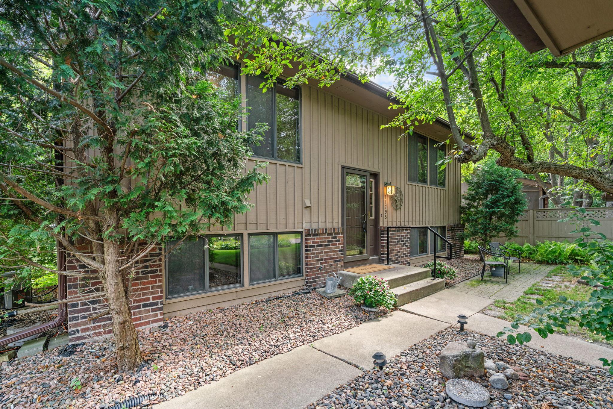 View of Residential at 11795 Red Fox Drive, Maple Grove MN 55369, Maple Grove (3 of 57) - Mike Wilen | Minnesota Team Real Estate