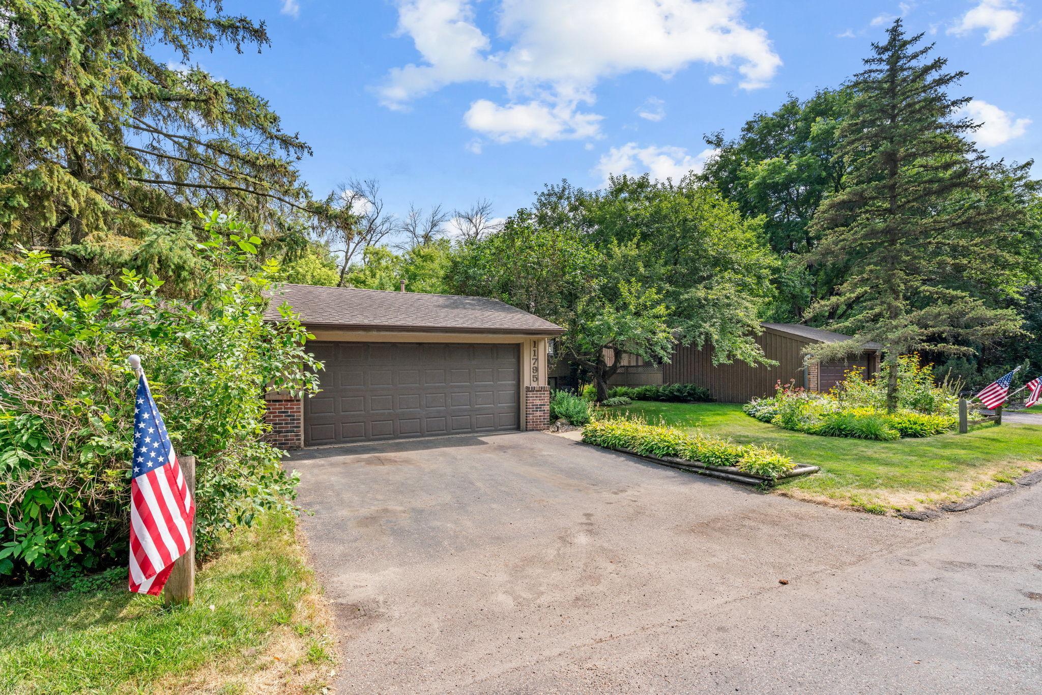 View of Residential at 11795 Red Fox Drive, Maple Grove MN 55369, Maple Grove (4 of 57) - Mike Wilen | Minnesota Team Real Estate