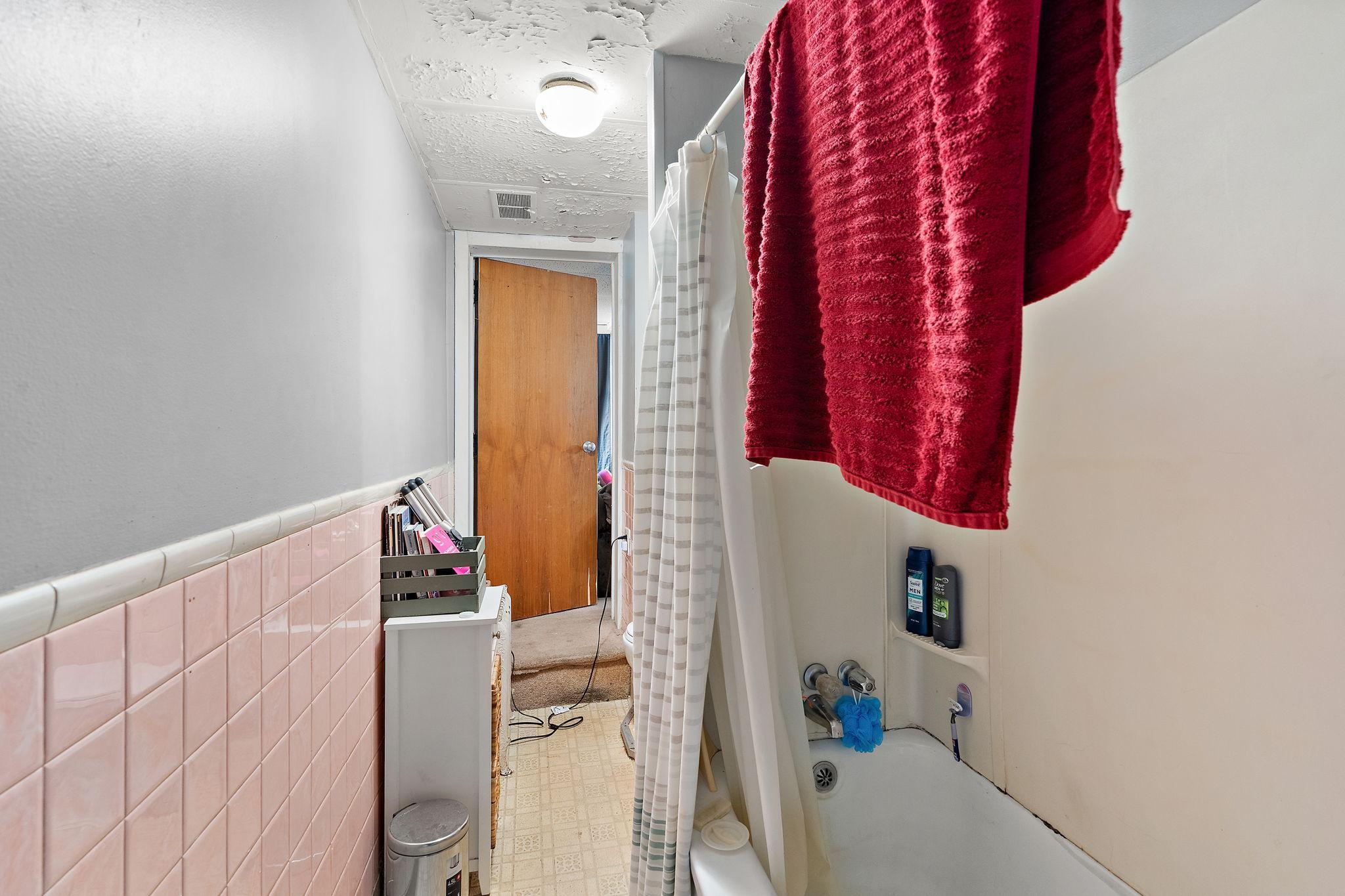 View of Residential Income at 437 Wheeler Street, Saint Paul MN 55104, Saint Paul (5 of 38) - Mike Wilen | Minnesota Team Real Estate