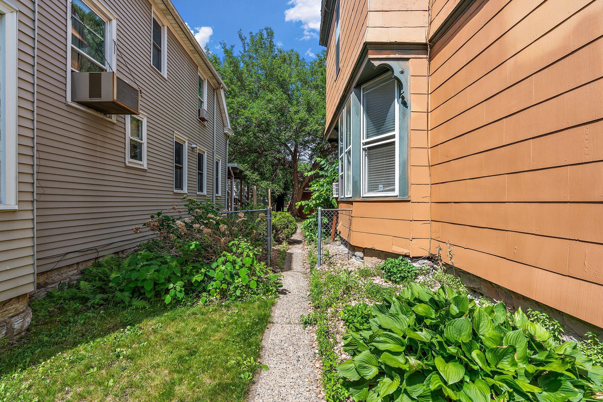 View of Residential Income at 437 Wheeler Street, Saint Paul MN 55104, Saint Paul (37 of 38) - Mike Wilen | Minnesota Team Real Estate