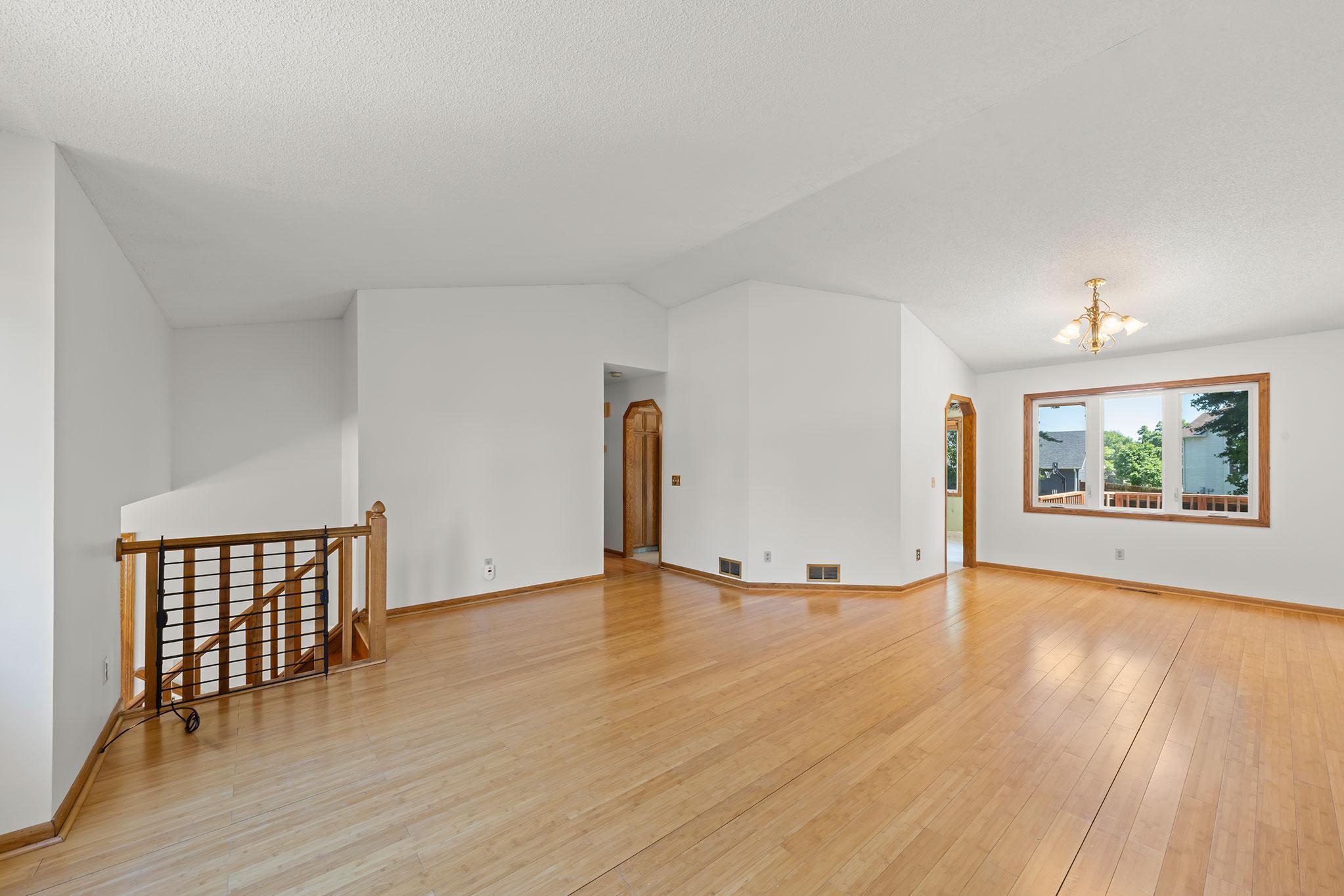 View of Residential at 17446 Goldenview Avenue, Lakeville MN 55044, Lakeville (5 of 28) - Mike Wilen | Minnesota Team Real Estate