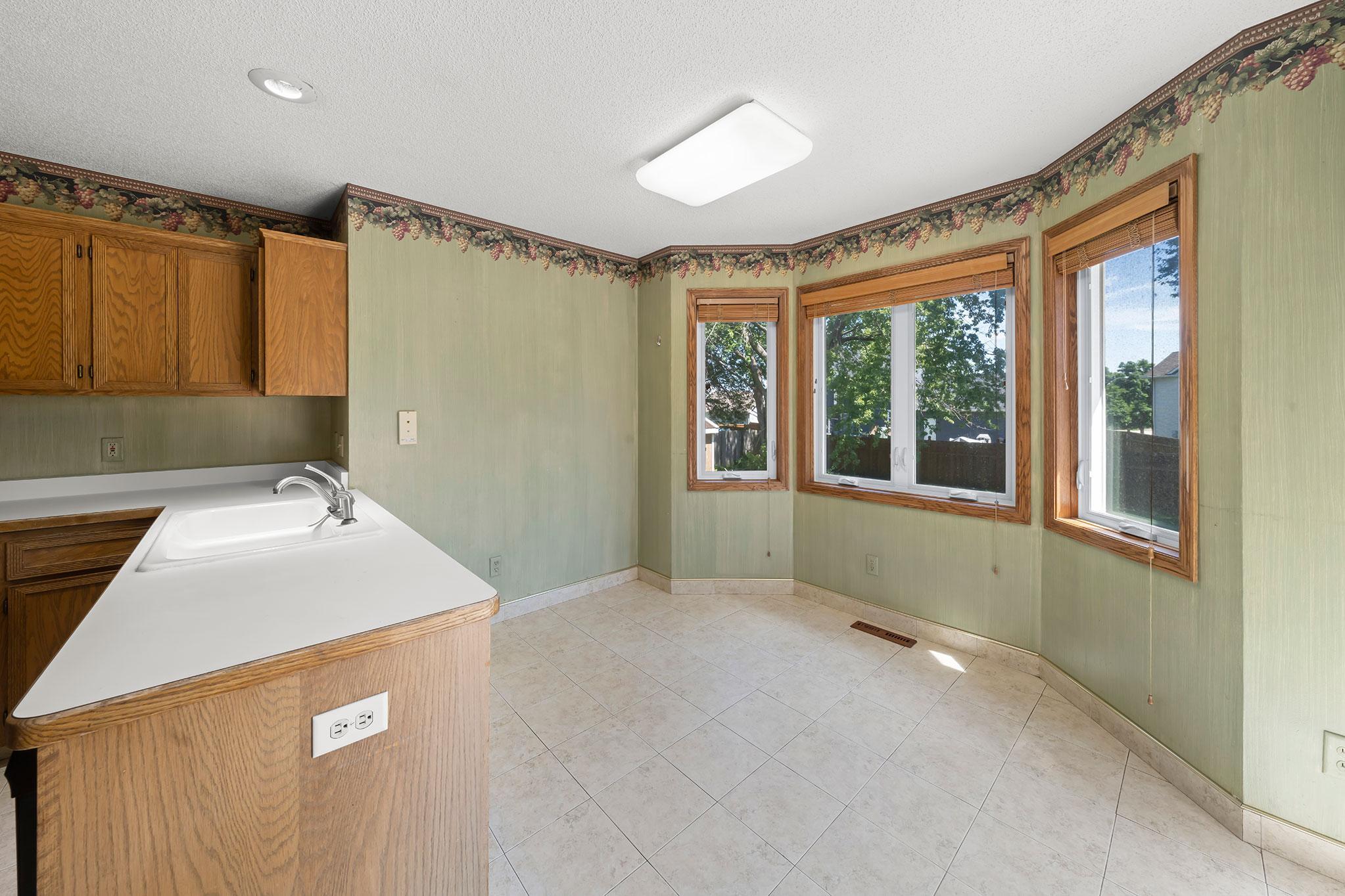 View of Residential at 17446 Goldenview Avenue, Lakeville MN 55044, Lakeville (8 of 28) - Mike Wilen | Minnesota Team Real Estate