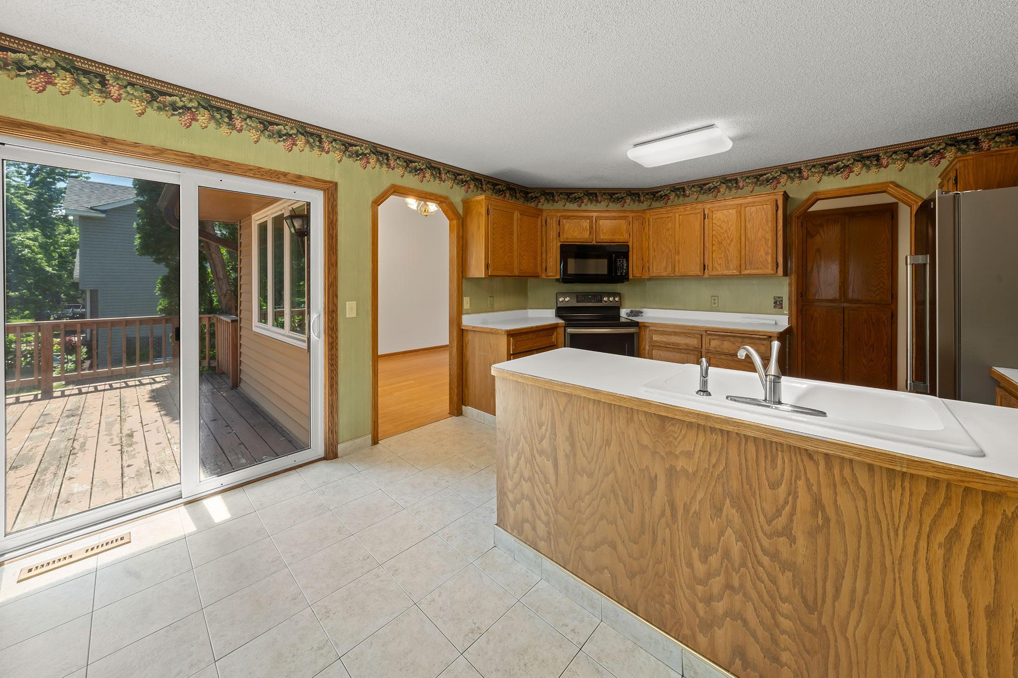View of Residential at 17446 Goldenview Avenue, Lakeville MN 55044, Lakeville (7 of 28) - Mike Wilen | Minnesota Team Real Estate