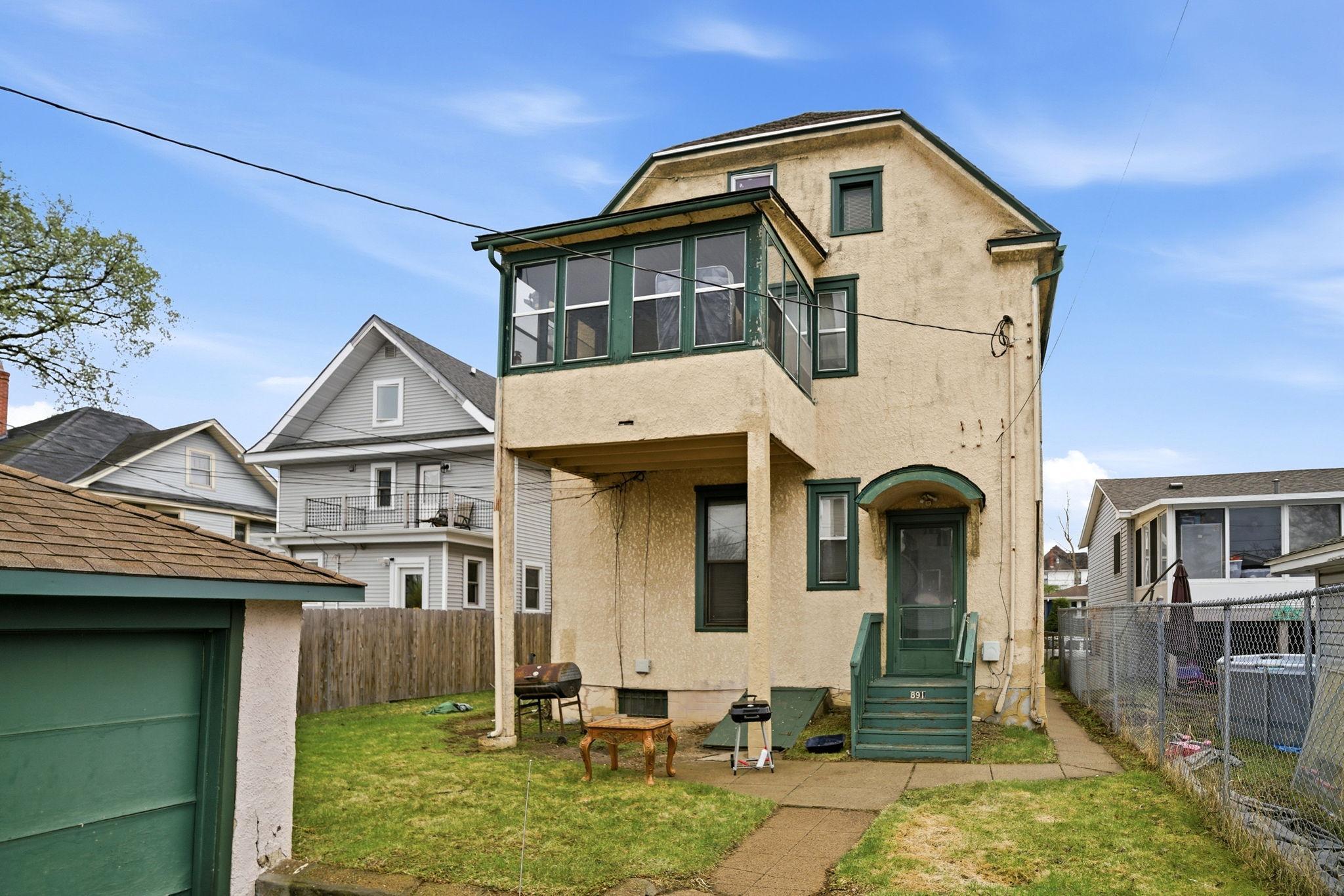 View of Residential Income at 891 Iglehart Avenue, Saint Paul MN 55104, Saint Paul (14 of 15) - Mike Wilen | Minnesota Team Real Estate