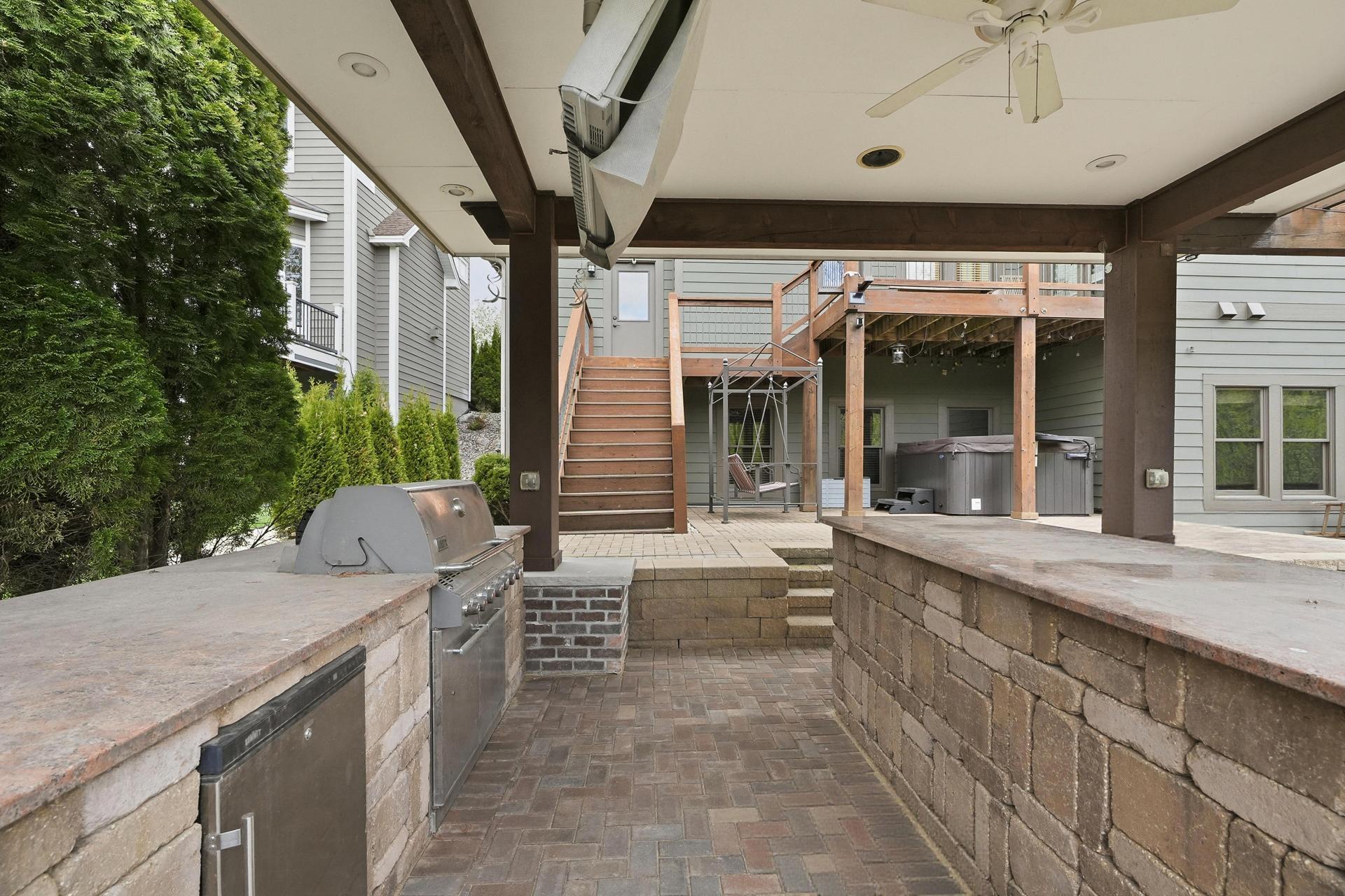 View of Residential at 10721 Watersedge Lane, Woodbury MN 55129, Woodbury (40 of 135) - Mike Wilen | Minnesota Team Real Estate