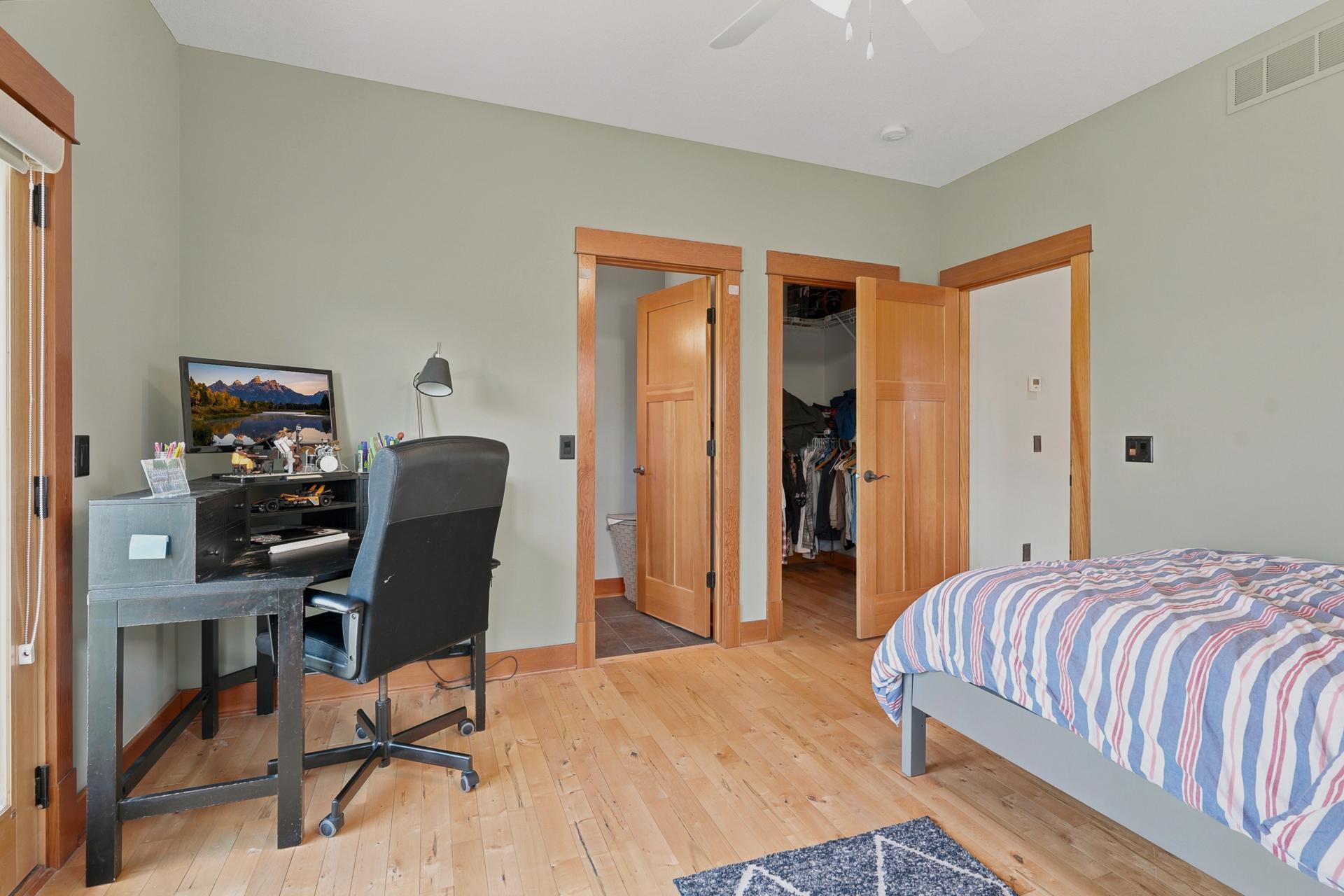View of Residential at 10721 Watersedge Lane, Woodbury MN 55129, Woodbury (115 of 135) - Mike Wilen | Minnesota Team Real Estate
