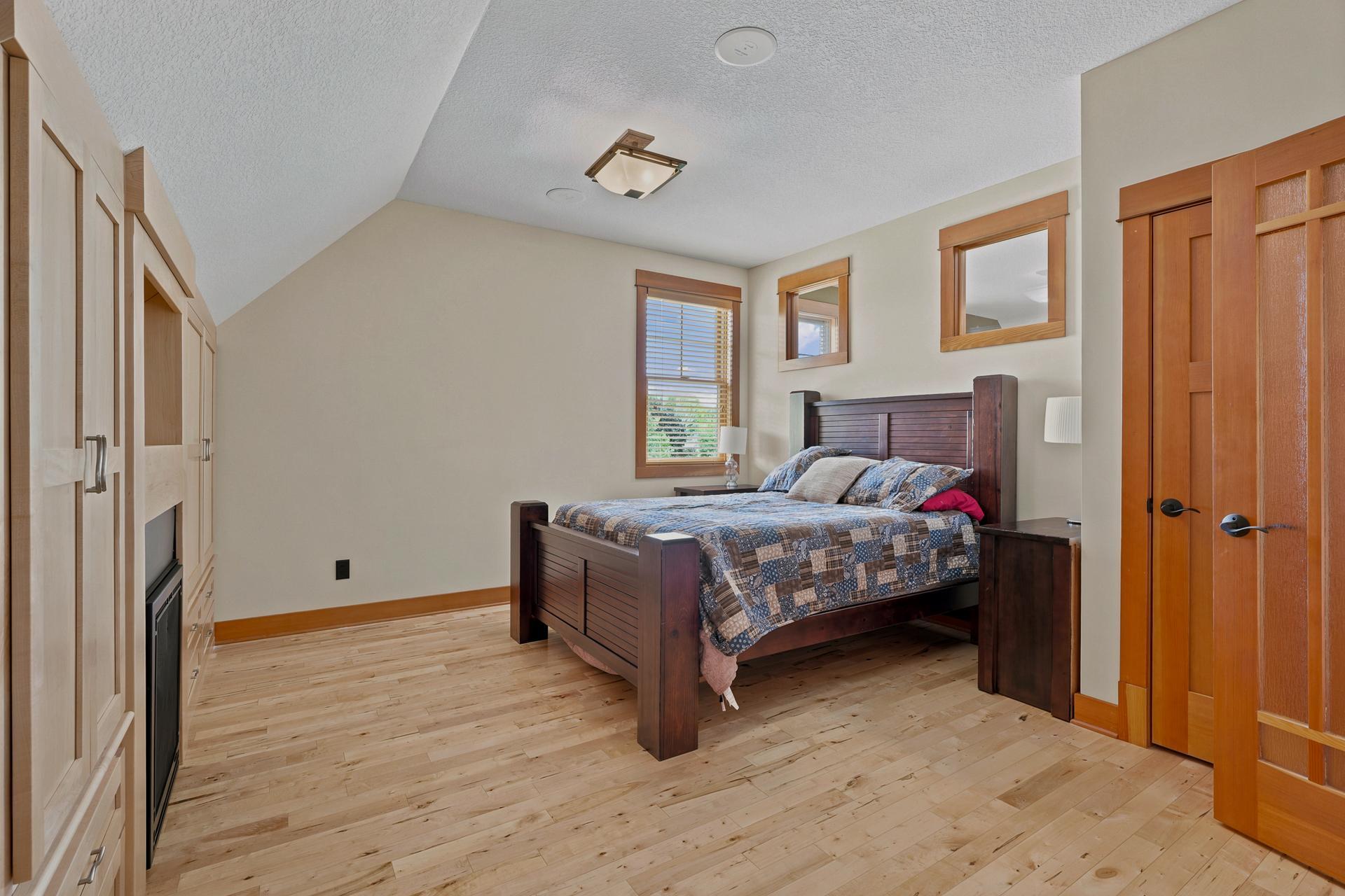 View of Residential at 10721 Watersedge Lane, Woodbury MN 55129, Woodbury (106 of 135) - Mike Wilen | Minnesota Team Real Estate