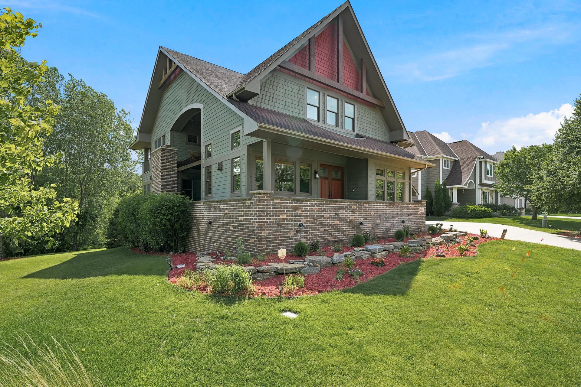 View of Residential at 10721 Watersedge Lane, Woodbury MN 55129, Woodbury (47 of 135) - Mike Wilen | Minnesota Team Real Estate