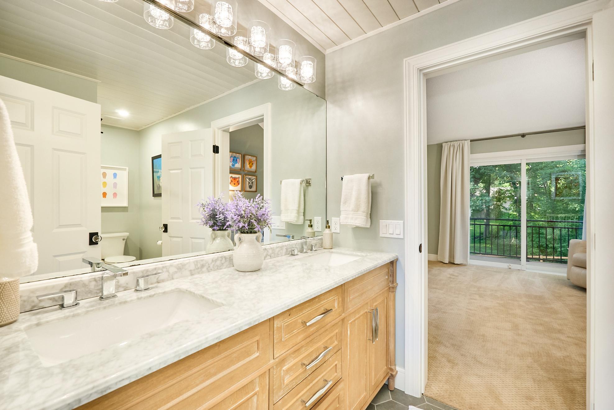 View of Residential at 4774 Oak Way, Eagan MN 55122, Eagan (26 of 45) - Mike Wilen | Minnesota Team Real Estate