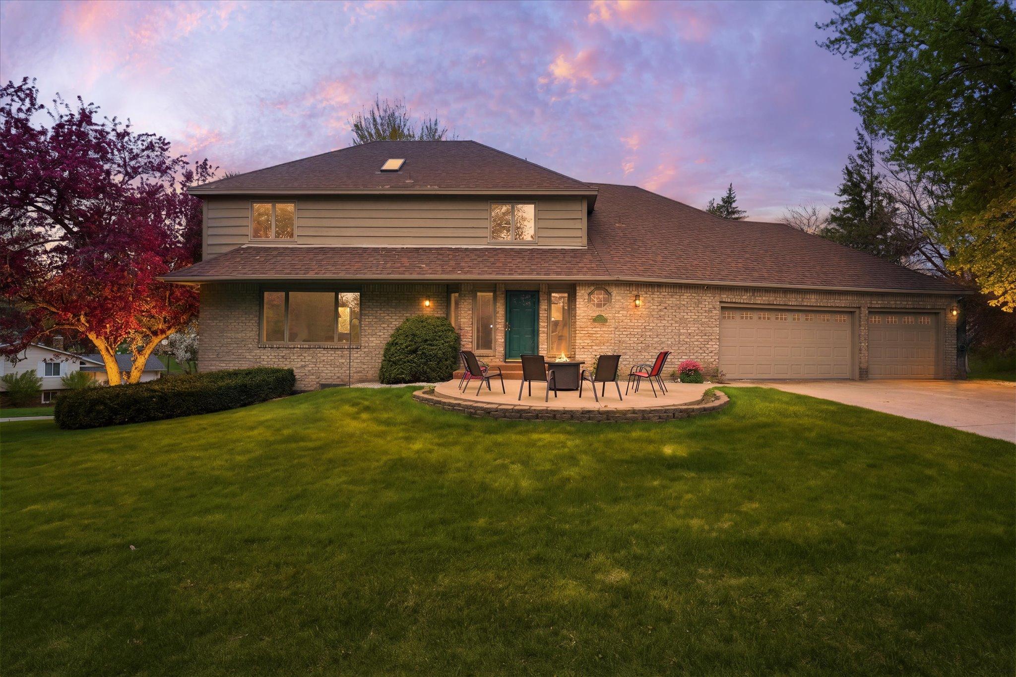 View of Residential at 2500 Highland View Avenue, Burnsville MN 55337, Burnsville (57 of 57) - Mike Wilen | Minnesota Team Real Estate