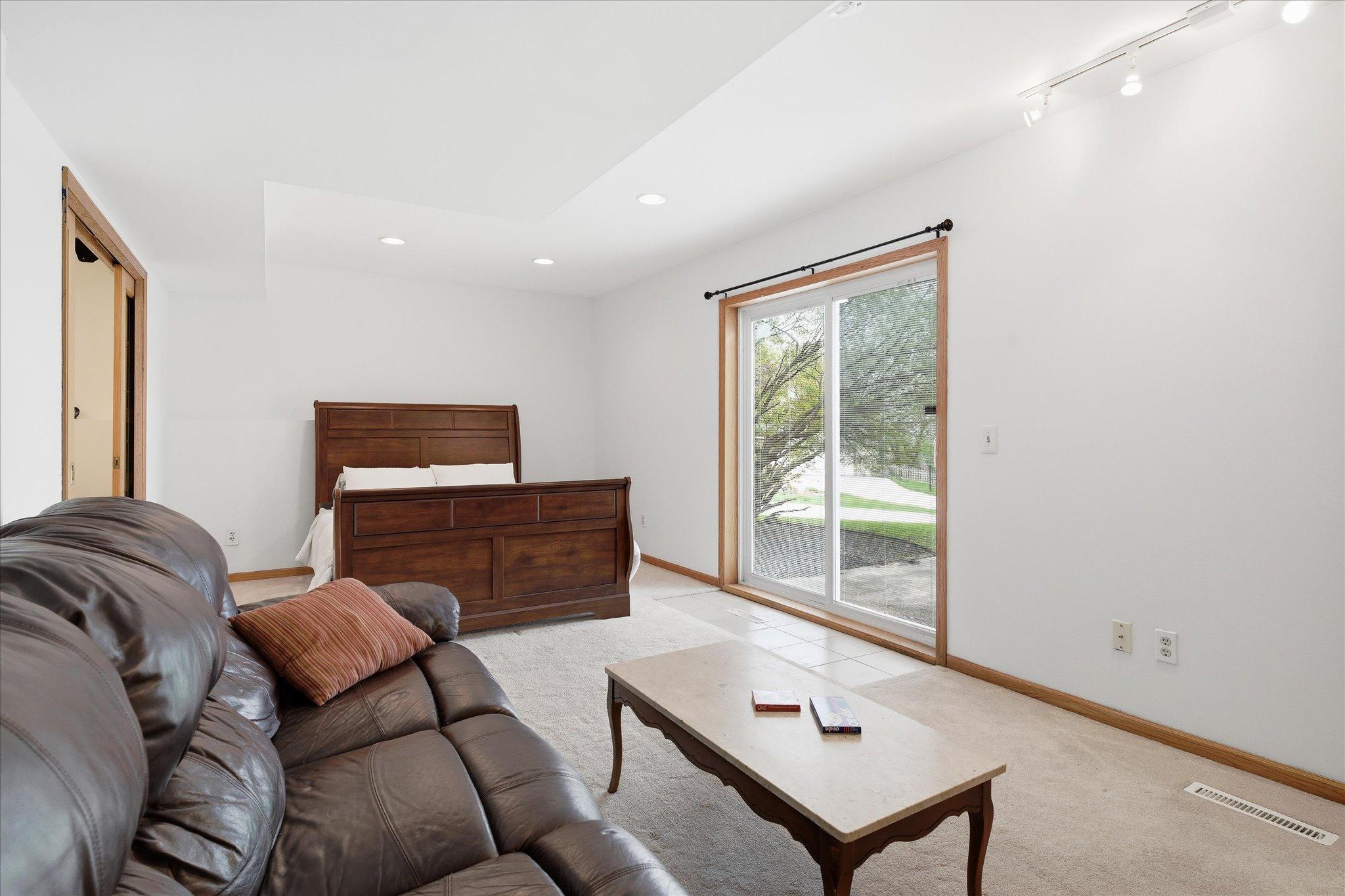View of Residential at 2500 Highland View Avenue, Burnsville MN 55337, Burnsville (43 of 57) - Mike Wilen | Minnesota Team Real Estate
