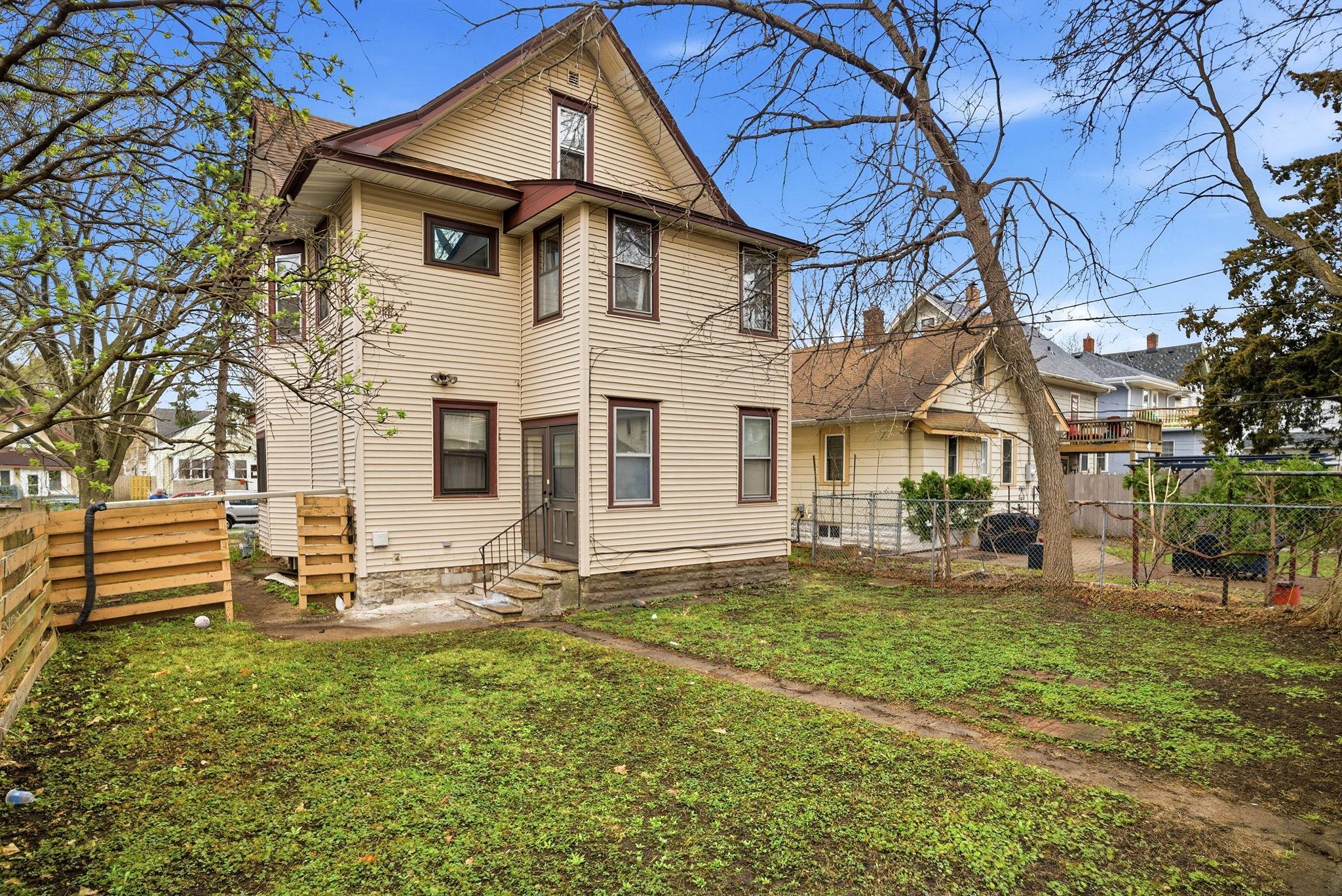 View of Residential Income at 1259 Charles Avenue, Saint Paul MN 55104, Saint Paul (16 of 16) - Mike Wilen | Minnesota Team Real Estate