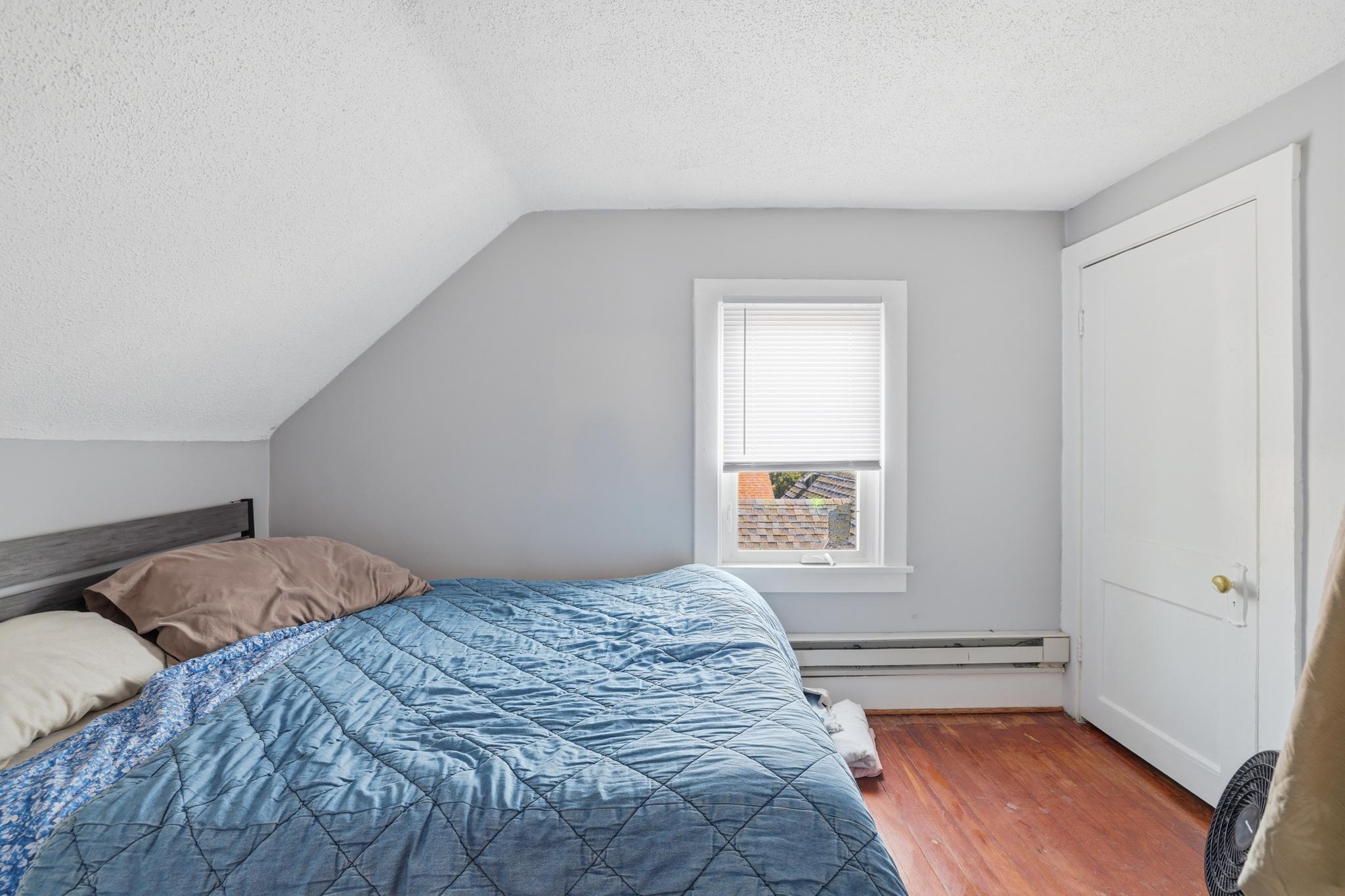 View of Residential Income at 3605 3rd Avenue, Minneapolis MN 55409, Minneapolis (14 of 21) - Mike Wilen | Minnesota Team Real Estate