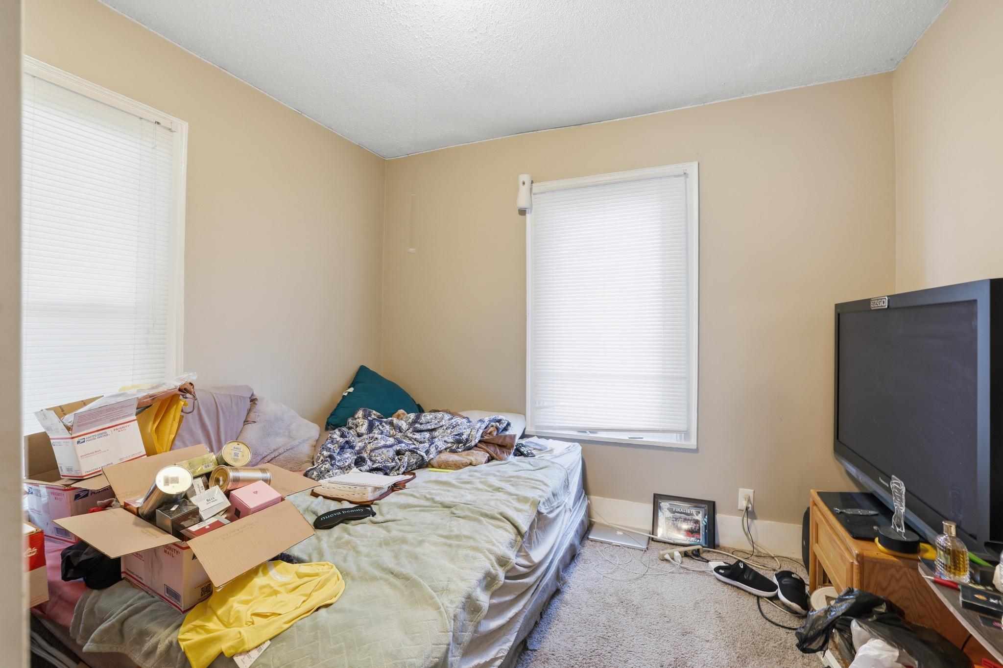 View of Residential Income at 3605 3rd Avenue, Minneapolis MN 55409, Minneapolis (10 of 21) - Mike Wilen | Minnesota Team Real Estate