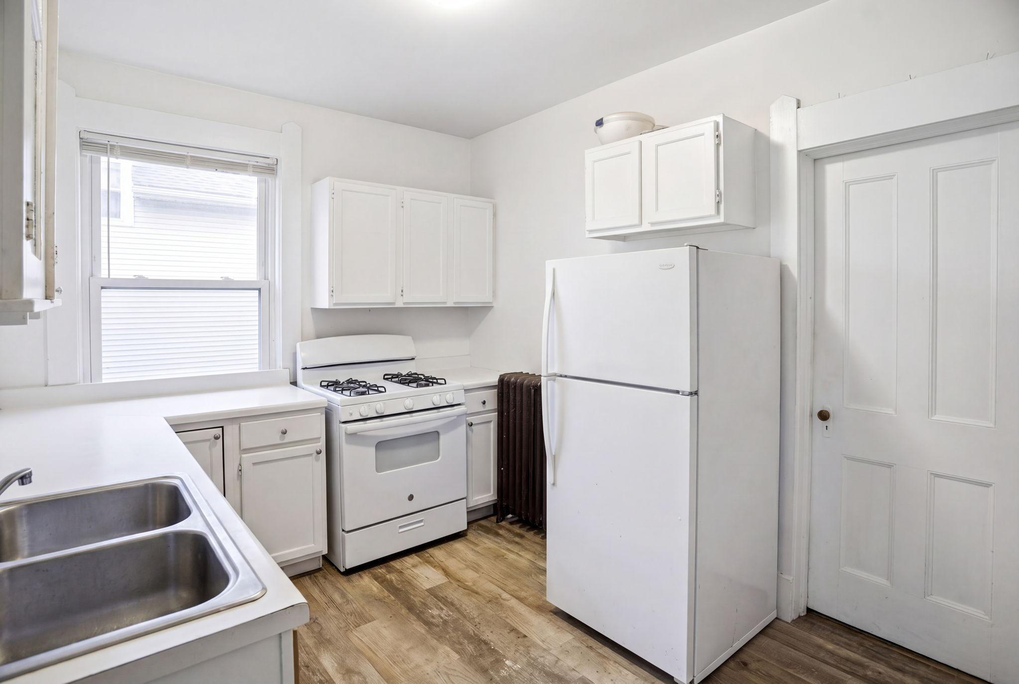 View of Commercial Sale at 293 Dayton Avenue, Saint Paul MN 55102, Saint Paul (7 of 14) - Mike Wilen | Minnesota Team Real Estate