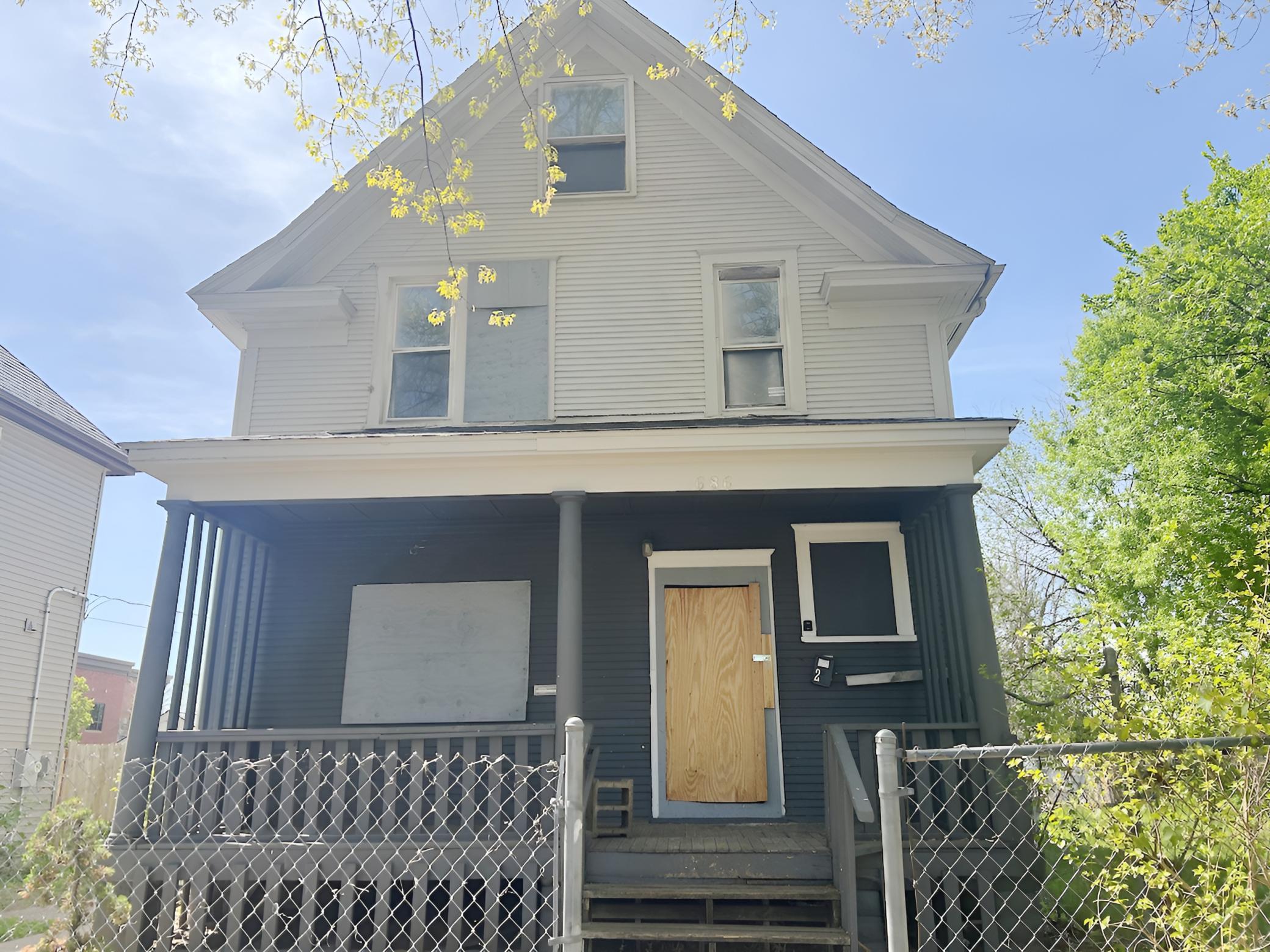 View of Residential Income at 686 Sherburne Avenue, Saint Paul MN 55104, Saint Paul (3 of 22) - Mike Wilen | Minnesota Team Real Estate