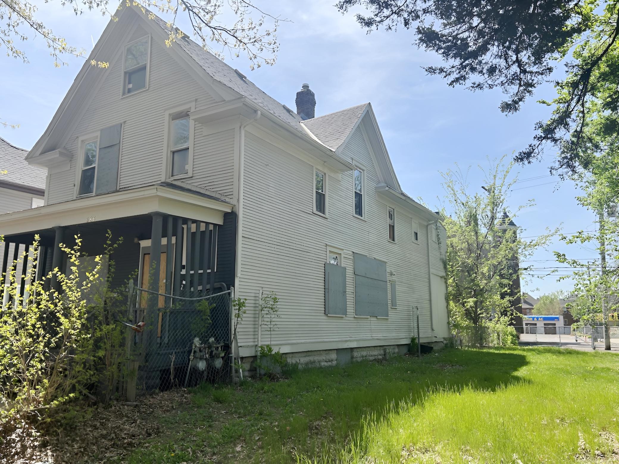 View of Residential Income at 686 Sherburne Avenue, Saint Paul MN 55104, Saint Paul (2 of 22) - Mike Wilen | Minnesota Team Real Estate
