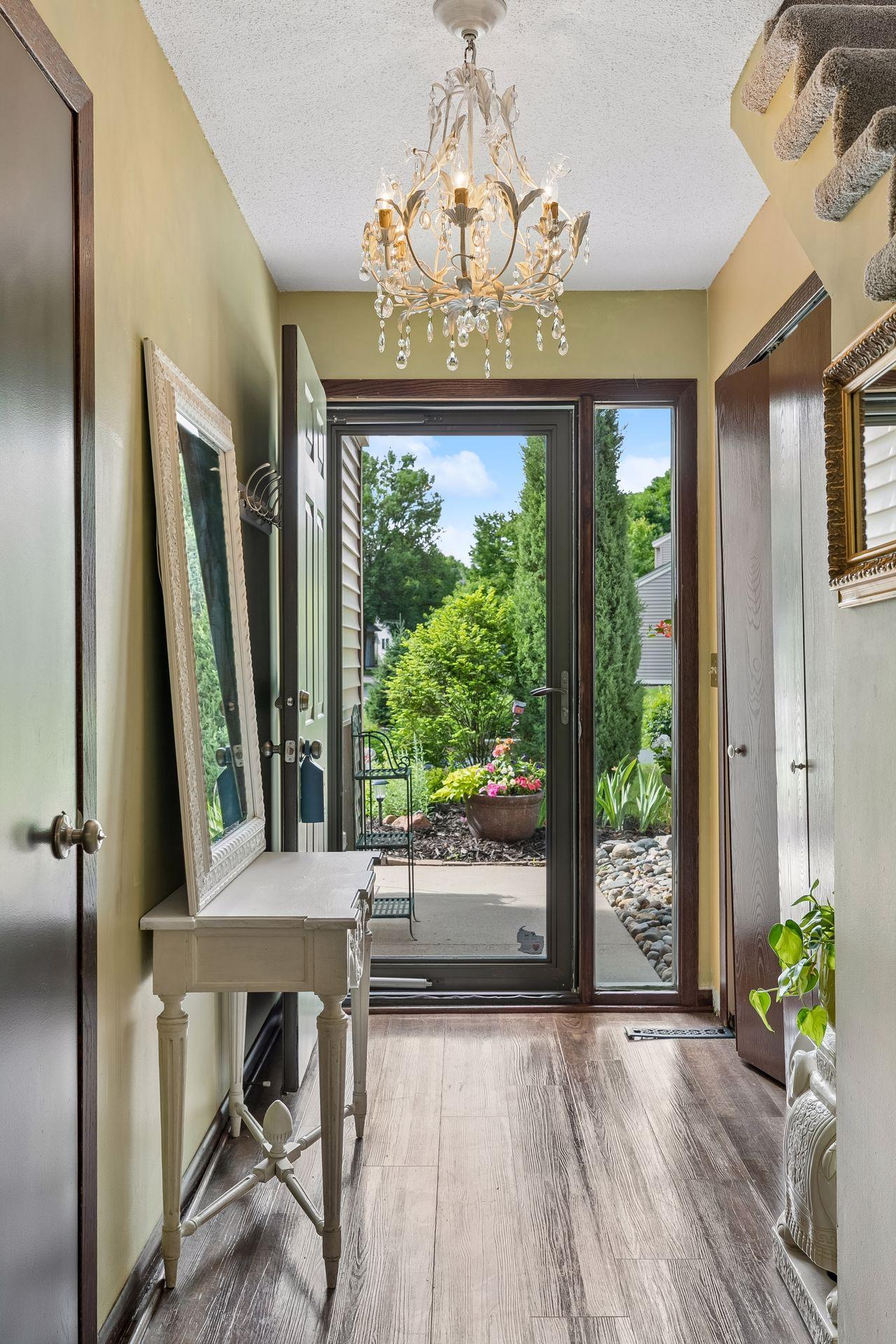 View of Residential at 5410 Sanibel Drive, Minnetonka MN 55343, Minnetonka (24 of 34) - Mike Wilen | Minnesota Team Real Estate