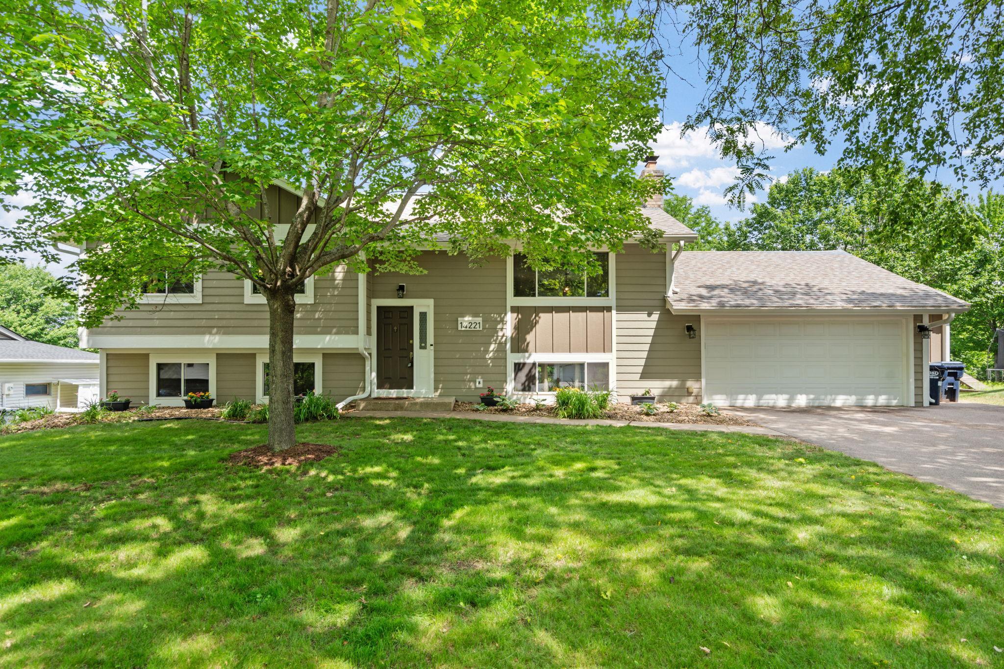 View of Residential at 14221 11th Avenue, Burnsville MN 55337, Burnsville - Mike Wilen | Minnesota Team Real Estate