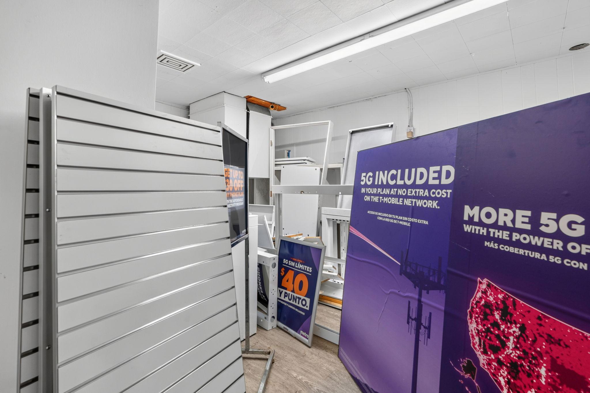 View of Commercial Sale at 1005 Broadway Avenue, Minneapolis MN 55411, Minneapolis (23 of 34) - Mike Wilen | Minnesota Team Real Estate