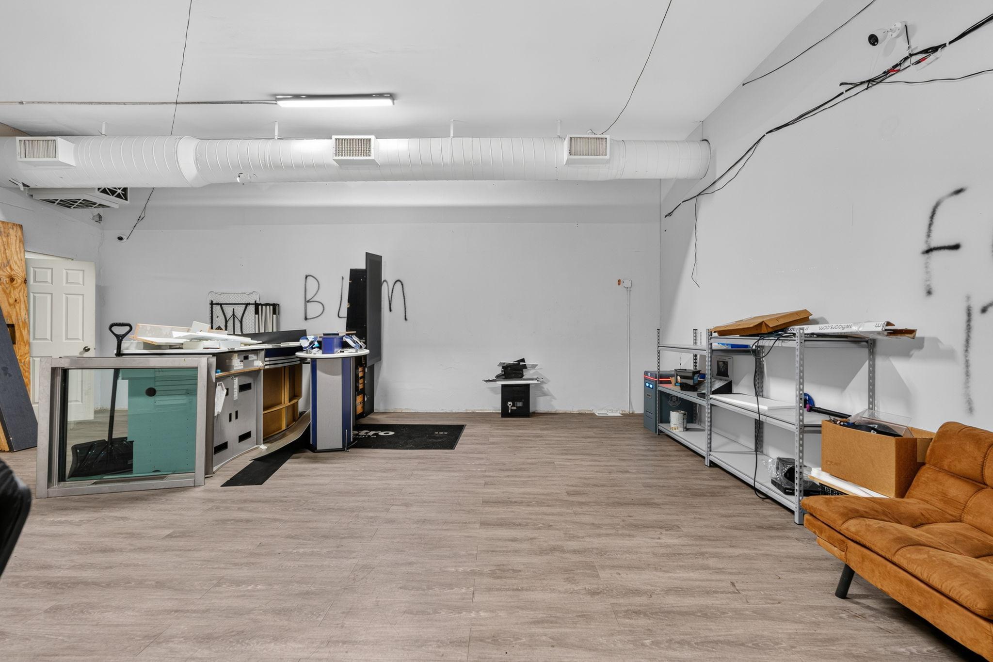 View of Commercial Sale at 1005 Broadway Avenue, Minneapolis MN 55411, Minneapolis (16 of 34) - Mike Wilen | Minnesota Team Real Estate