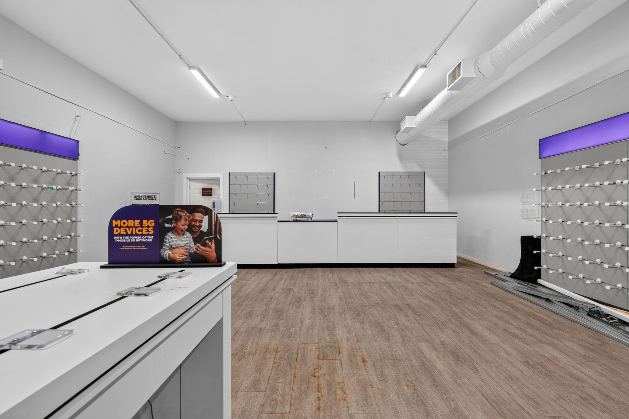 View of Commercial Sale at 1005 Broadway Avenue, Minneapolis MN 55411, Minneapolis (12 of 34) - Mike Wilen | Minnesota Team Real Estate