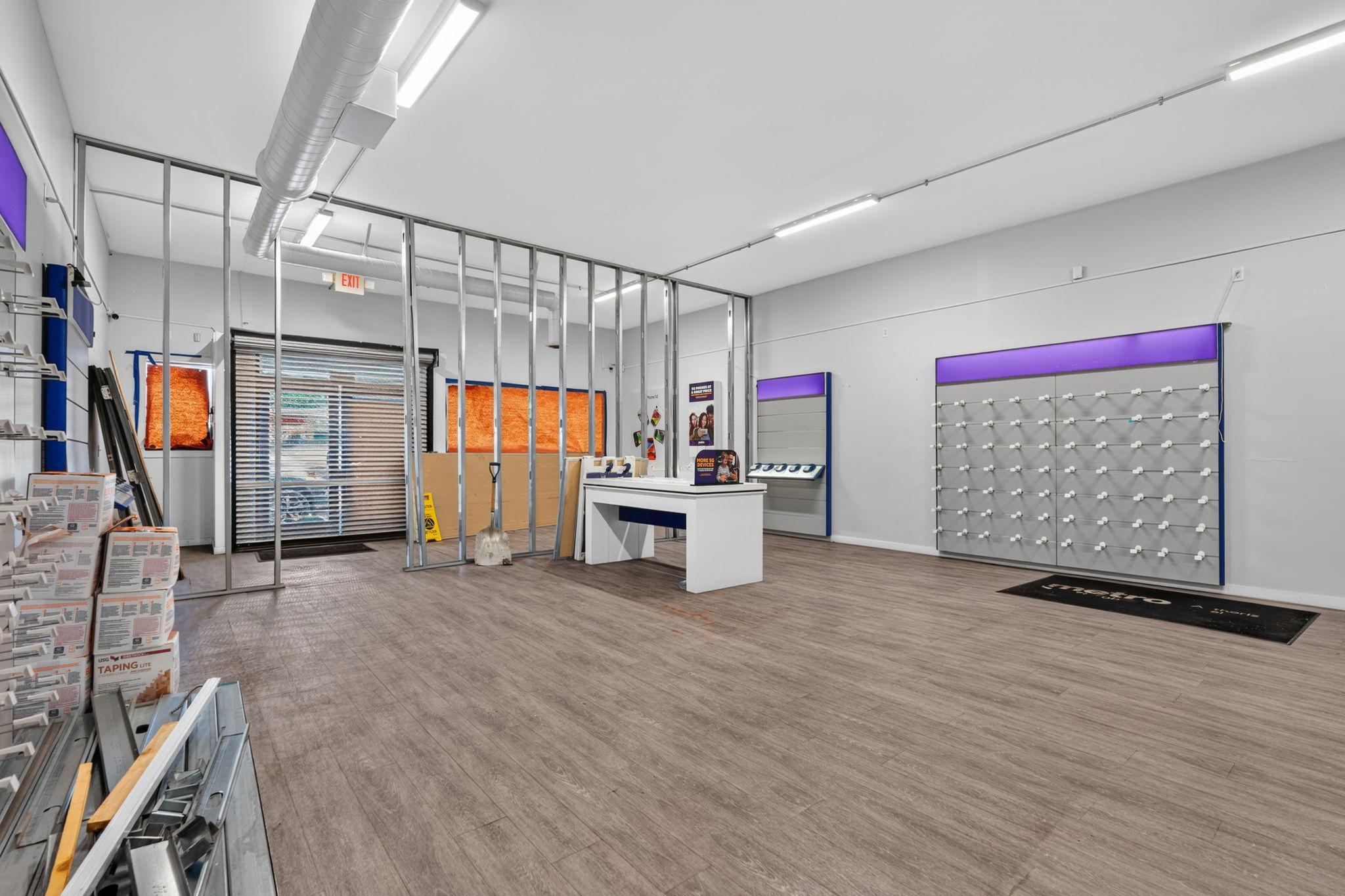 View of Commercial Sale at 1005 Broadway Avenue, Minneapolis MN 55411, Minneapolis (10 of 34) - Mike Wilen | Minnesota Team Real Estate