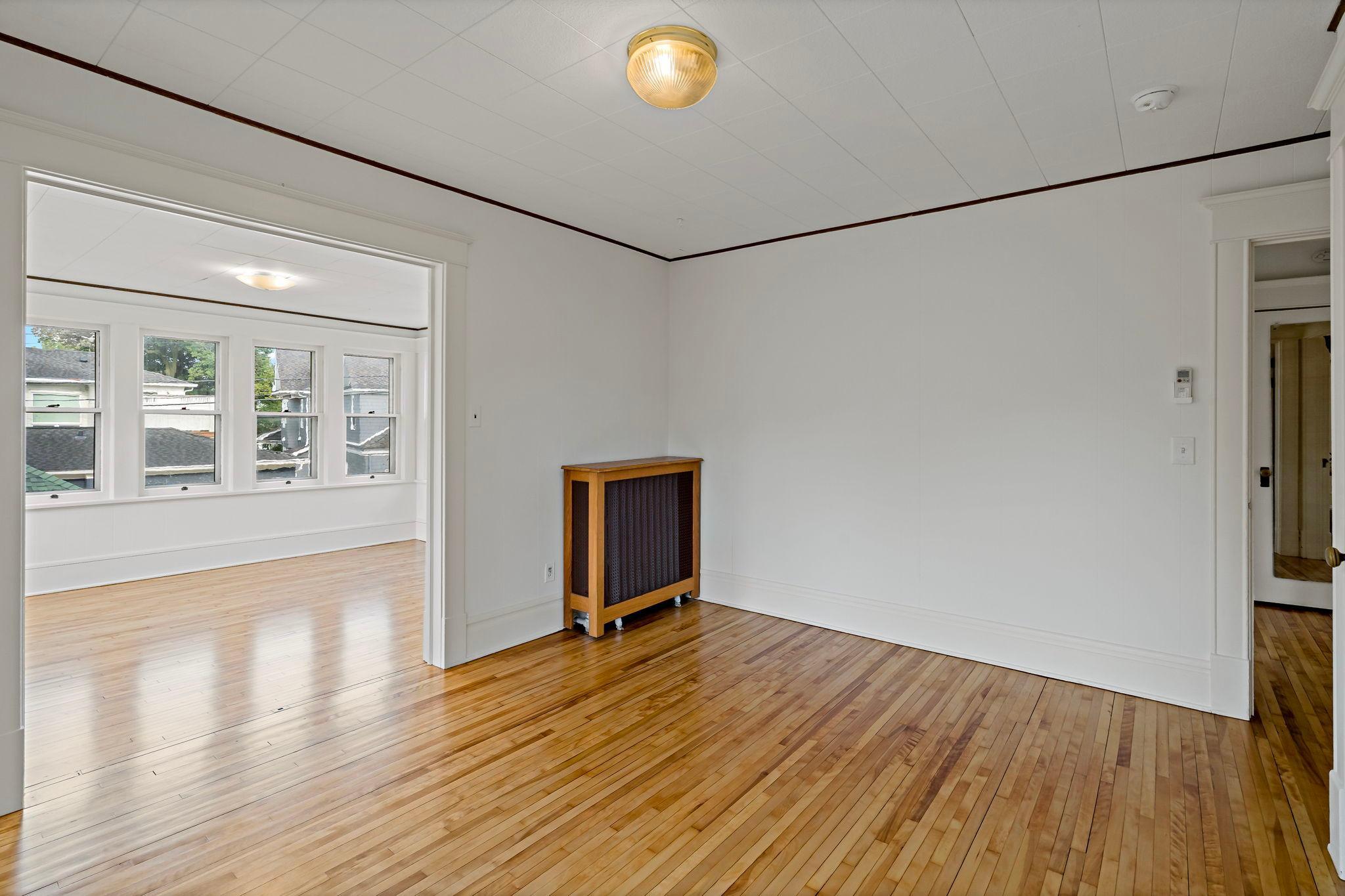 View of Residential at 2824 Irving Avenue, Minneapolis MN 55408, Minneapolis (16 of 27) - Mike Wilen | Minnesota Team Real Estate
