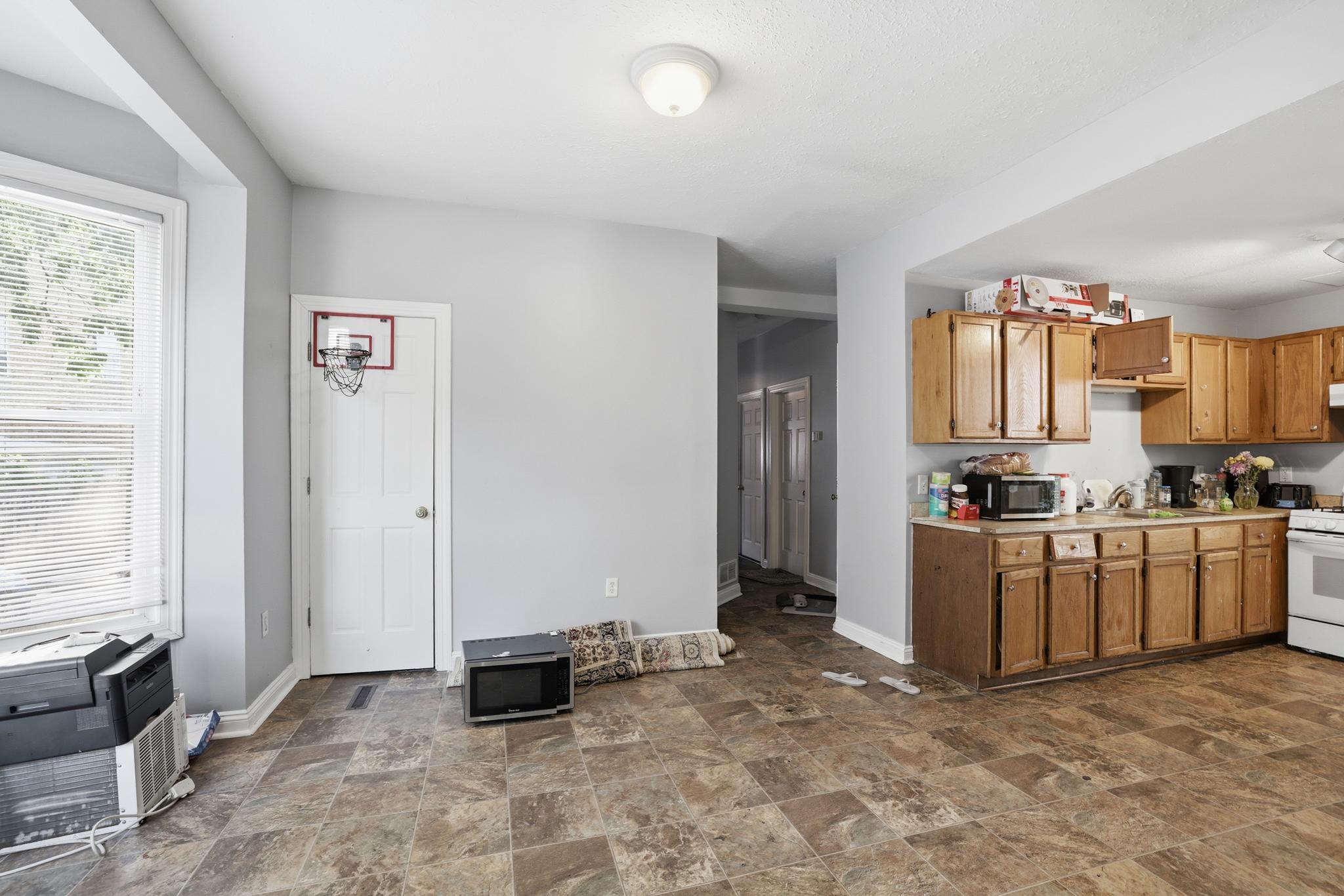 View of Residential Income at 2314 Portland Avenue, Minneapolis MN 55404, Minneapolis (15 of 22) - Mike Wilen | Minnesota Team Real Estate