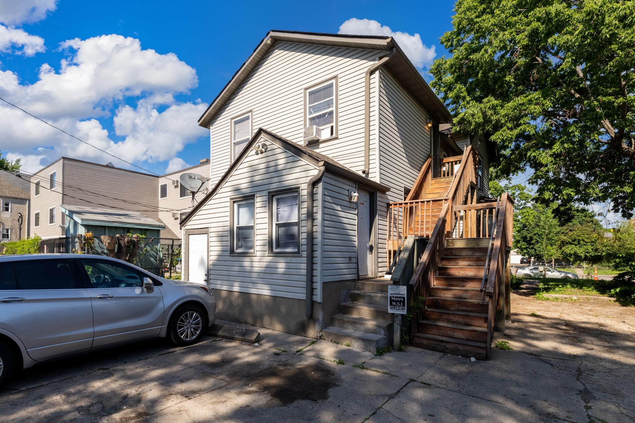 View of Residential Income at 2314 Portland Avenue, Minneapolis MN 55404, Minneapolis (10 of 22) - Mike Wilen | Minnesota Team Real Estate