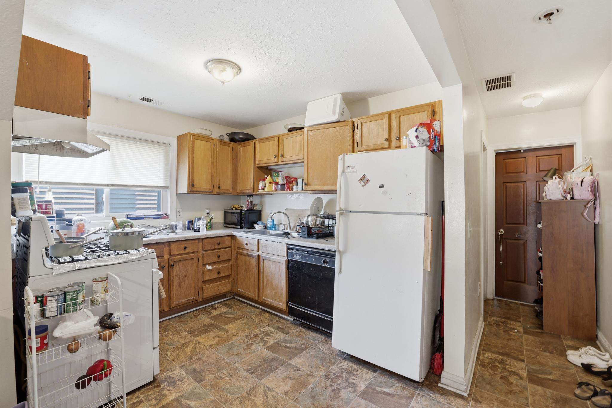 View of Residential Income at 2314 Portland Avenue, Minneapolis MN 55404, Minneapolis (8 of 22) - Mike Wilen | Minnesota Team Real Estate