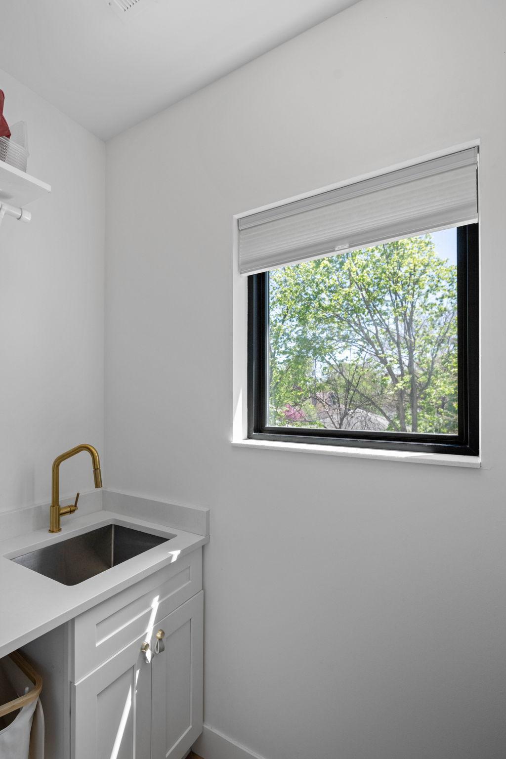 View of Residential at 1735 3rd Street, Minneapolis MN 55413, Minneapolis (29 of 42) - Mike Wilen | Minnesota Team Real Estate