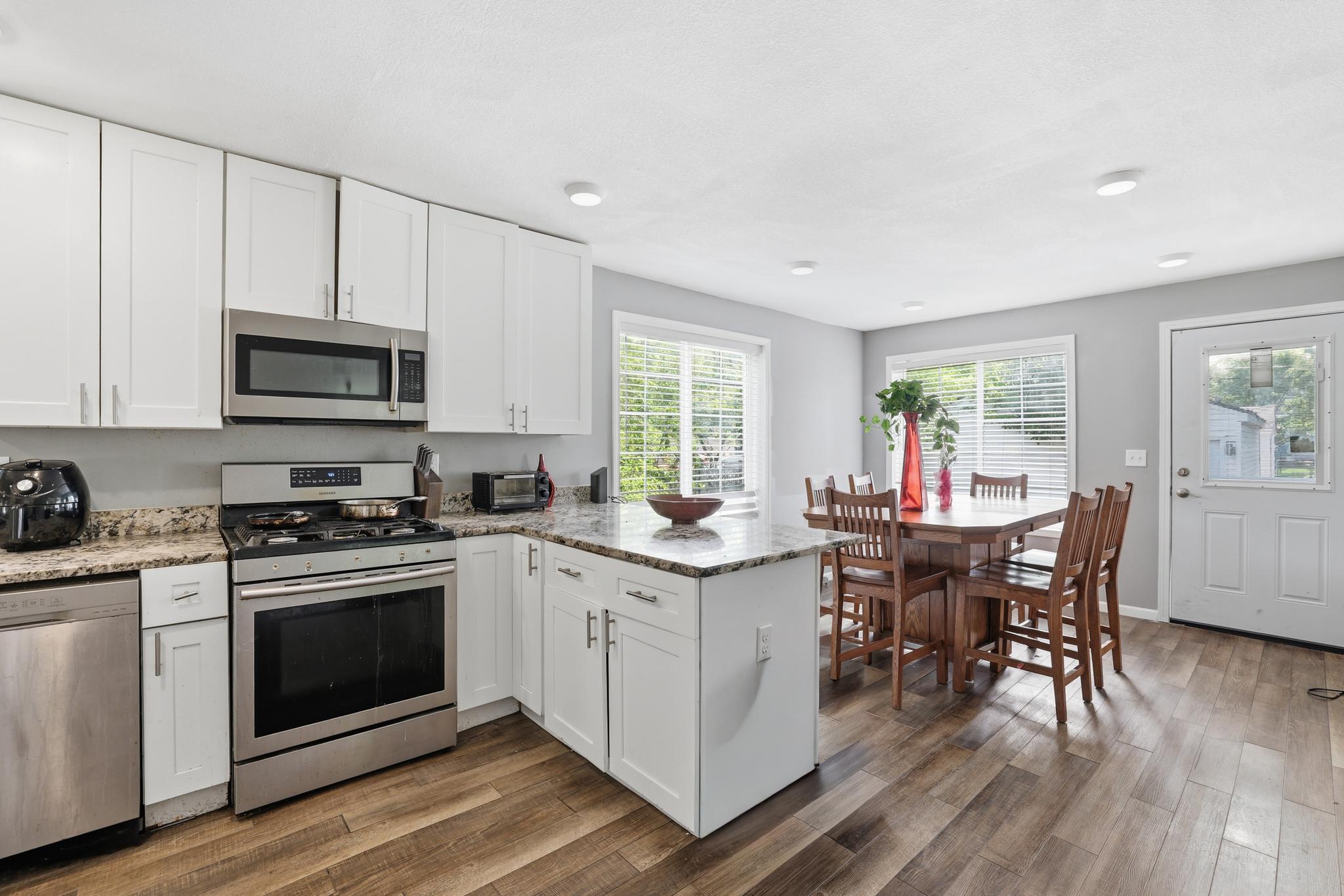 View of Residential at 4623 Dupont Avenue, Minneapolis MN 55412, Minneapolis (7 of 19) - Mike Wilen | Minnesota Team Real Estate