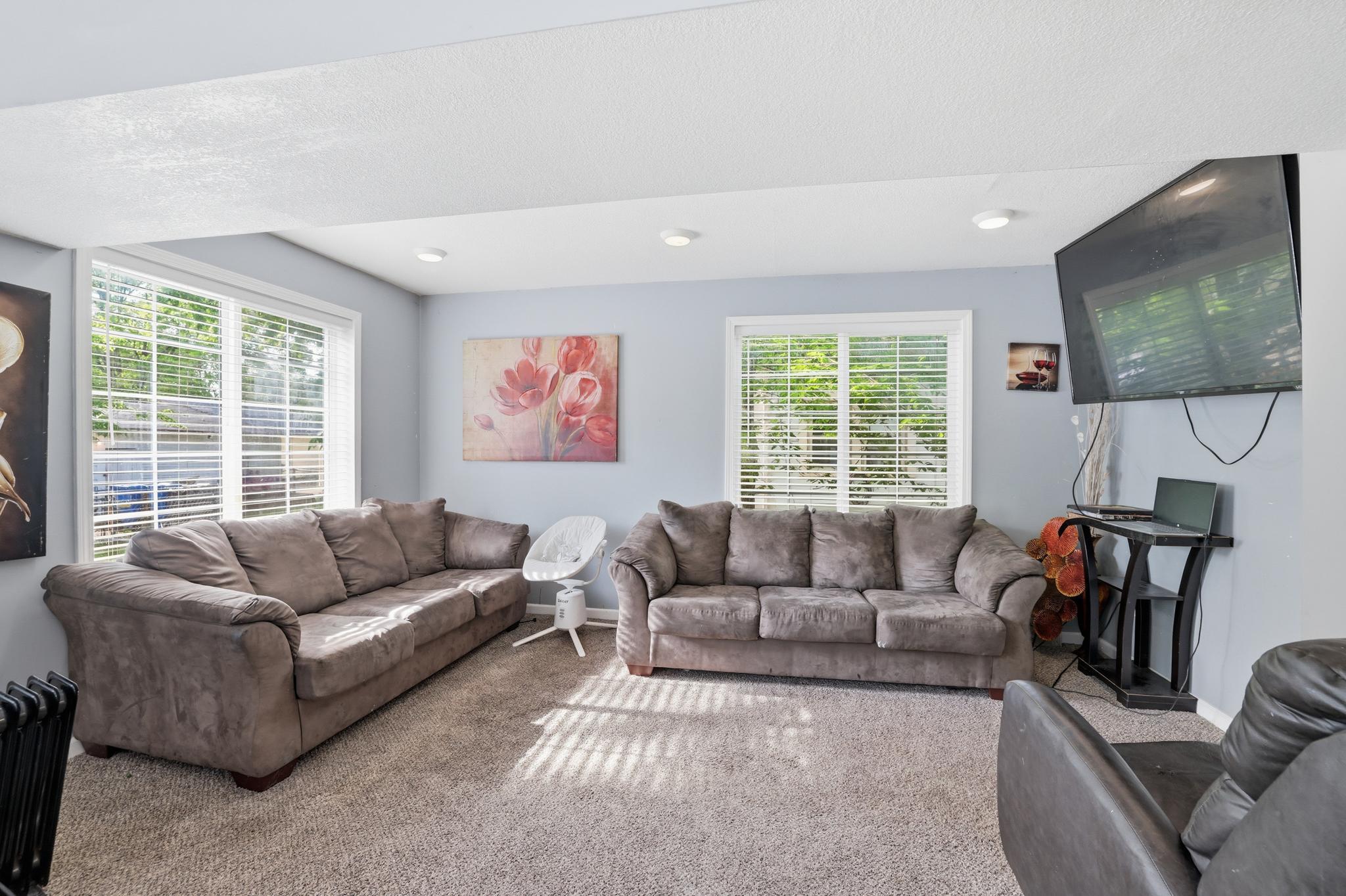 View of Residential at 4623 Dupont Avenue, Minneapolis MN 55412, Minneapolis (12 of 19) - Mike Wilen | Minnesota Team Real Estate