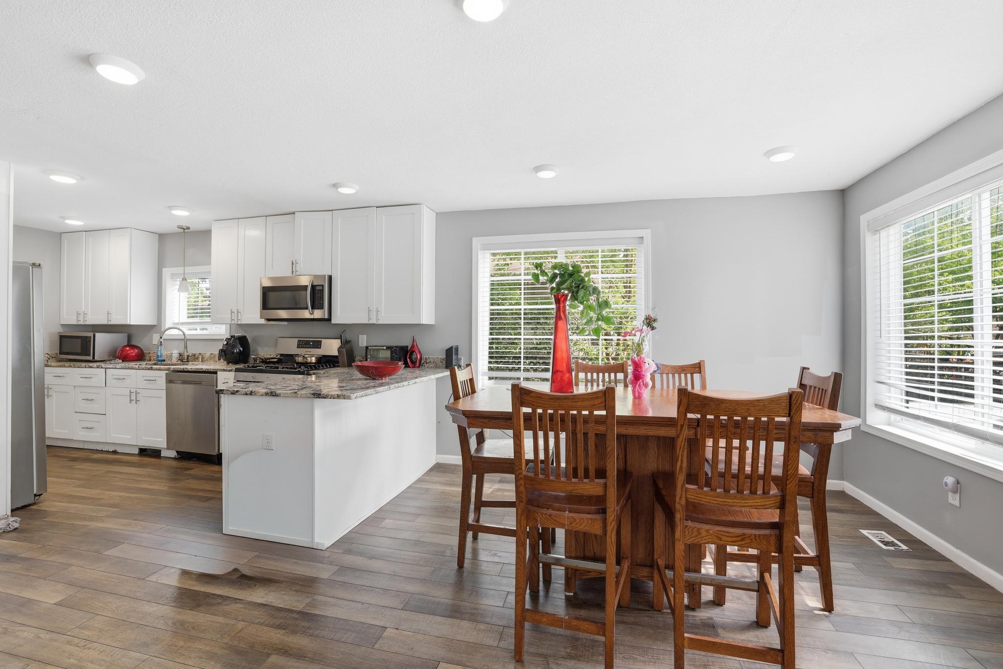 View of Residential at 4623 Dupont Avenue, Minneapolis MN 55412, Minneapolis (9 of 19) - Mike Wilen | Minnesota Team Real Estate